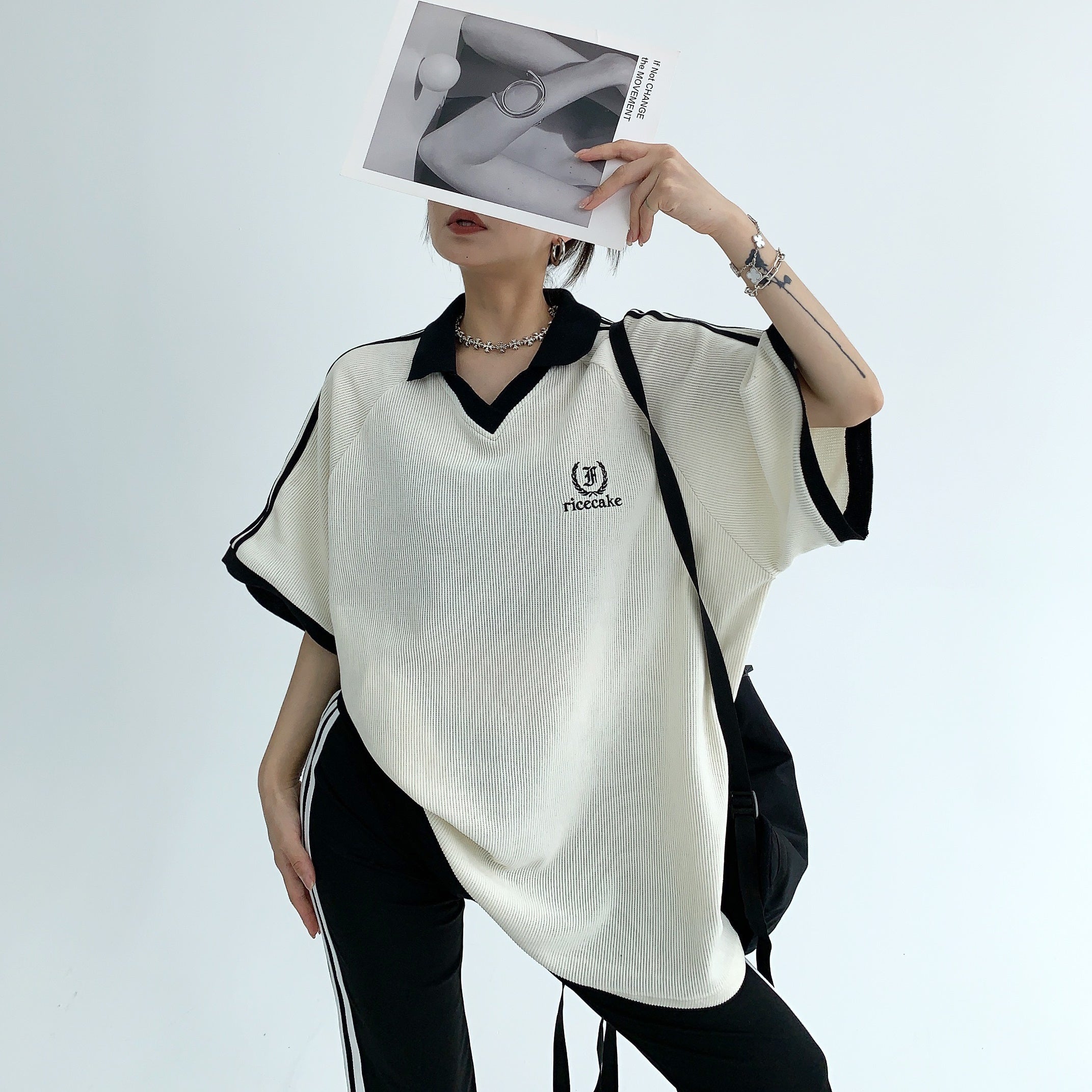 V-neck Three-bar Embroidery Short Sleeve T-shirt MW9046