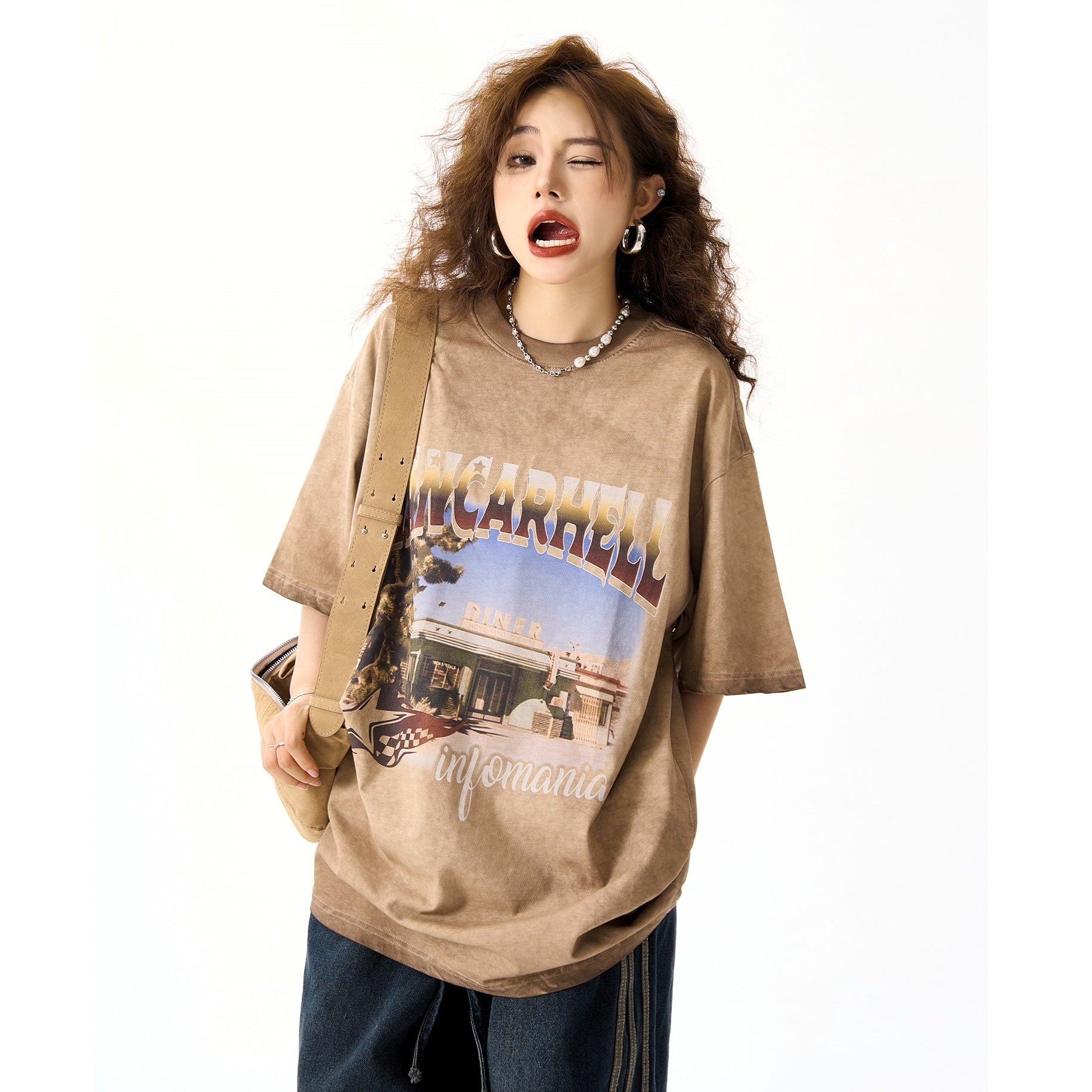 DINER Print Distressed Washed T-Shirt HG7146