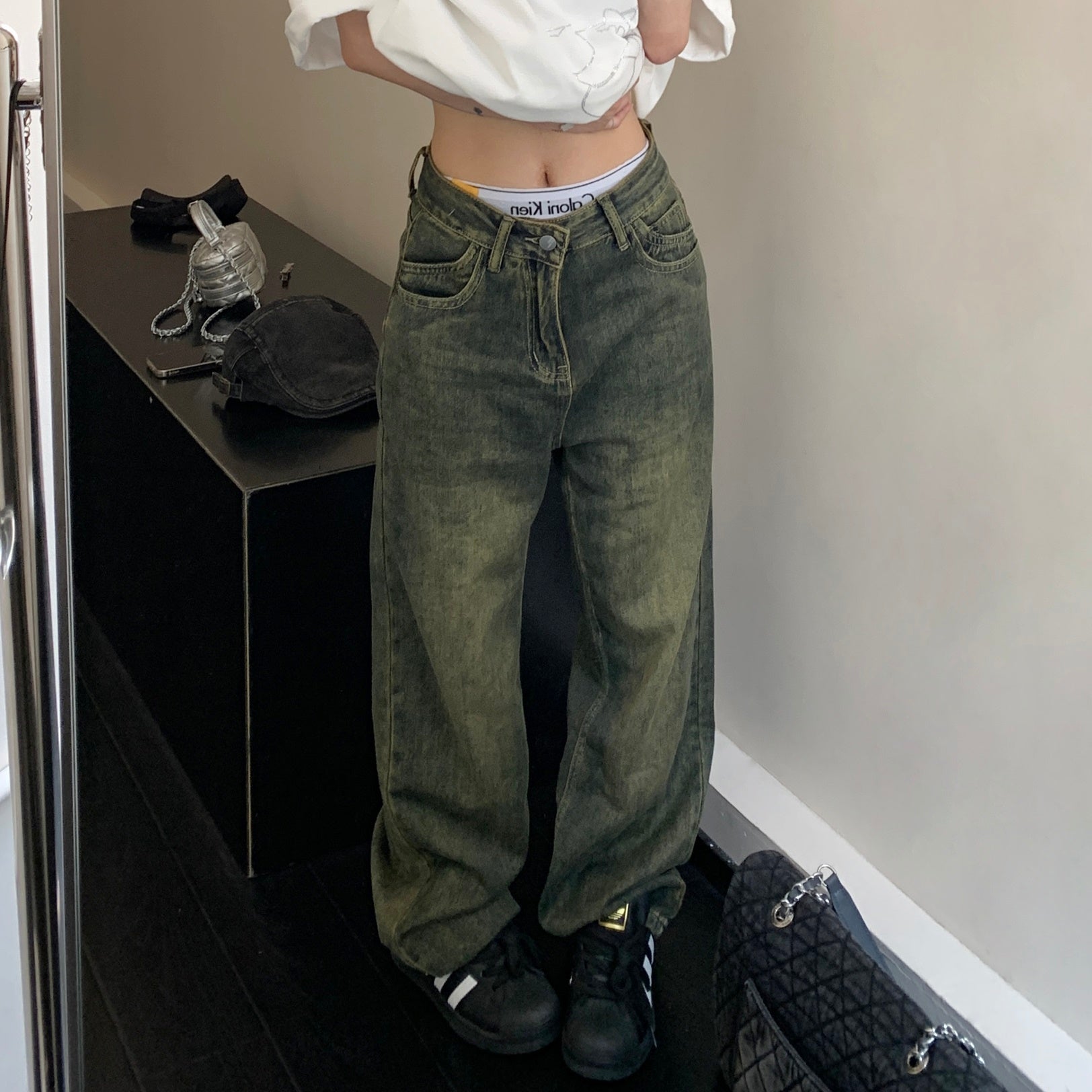 Distressed Retro Blue Straight-leg Jeans MW9151