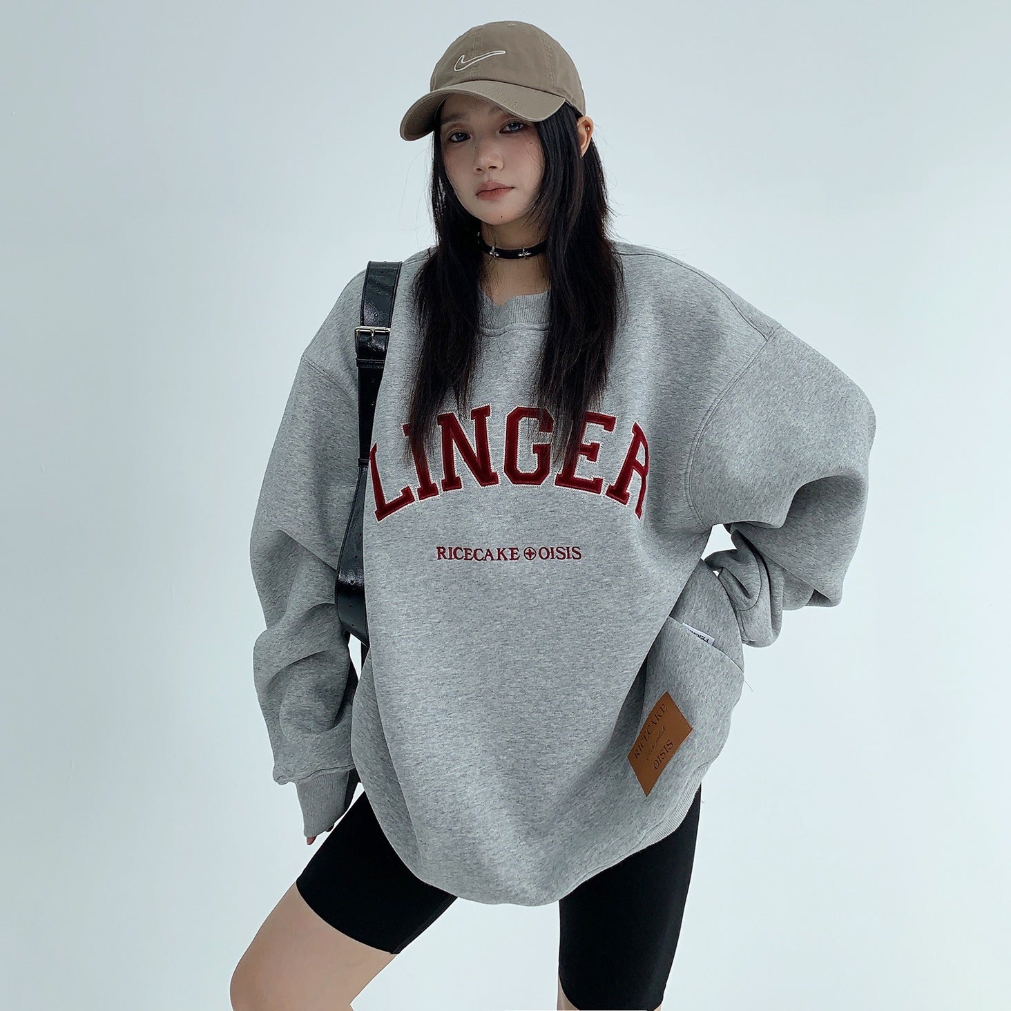 Simple Flannel Embroidery Heavy Crewneck Sweat MW9469