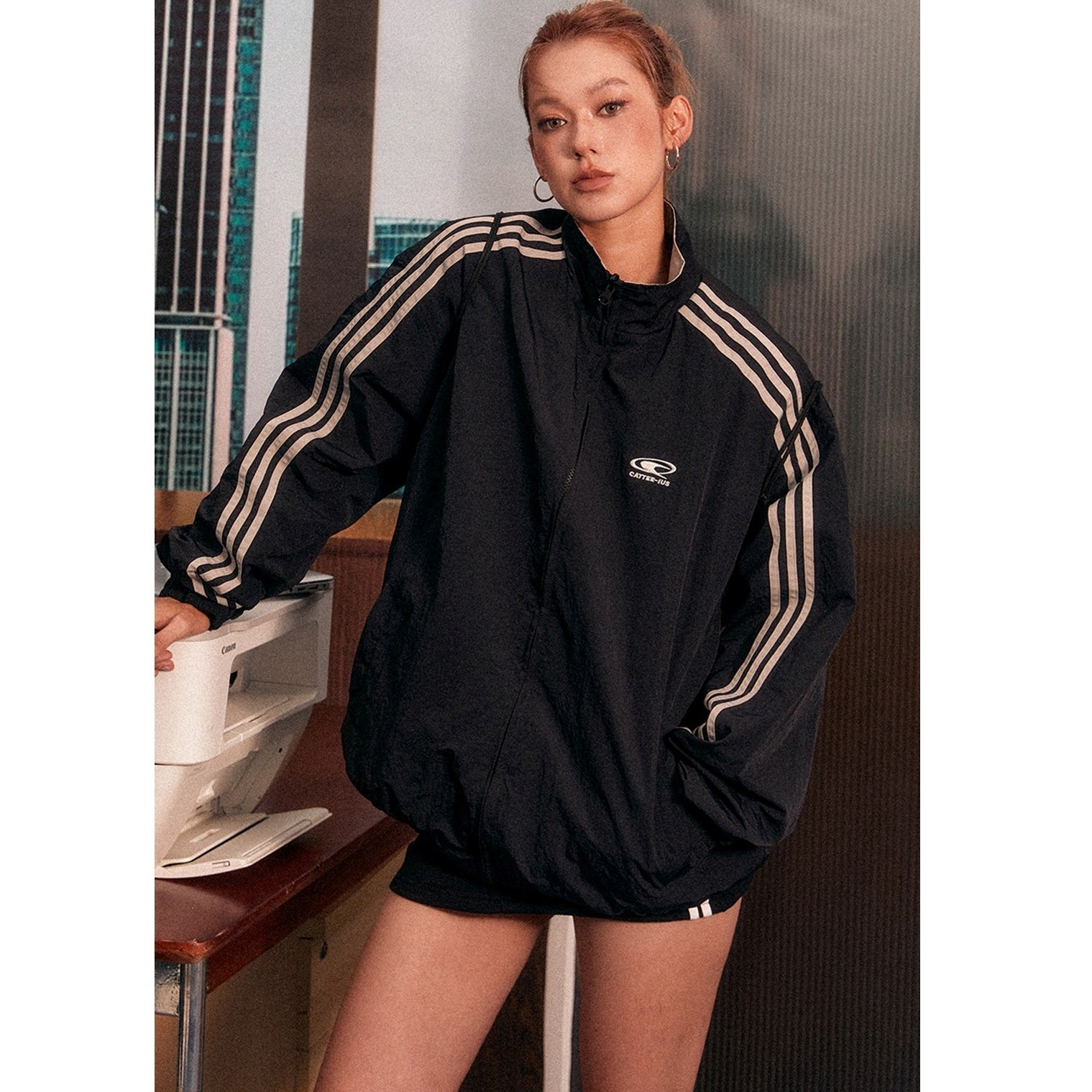 Line Sleeve Reversible ZIP-Up Jacket EZ162