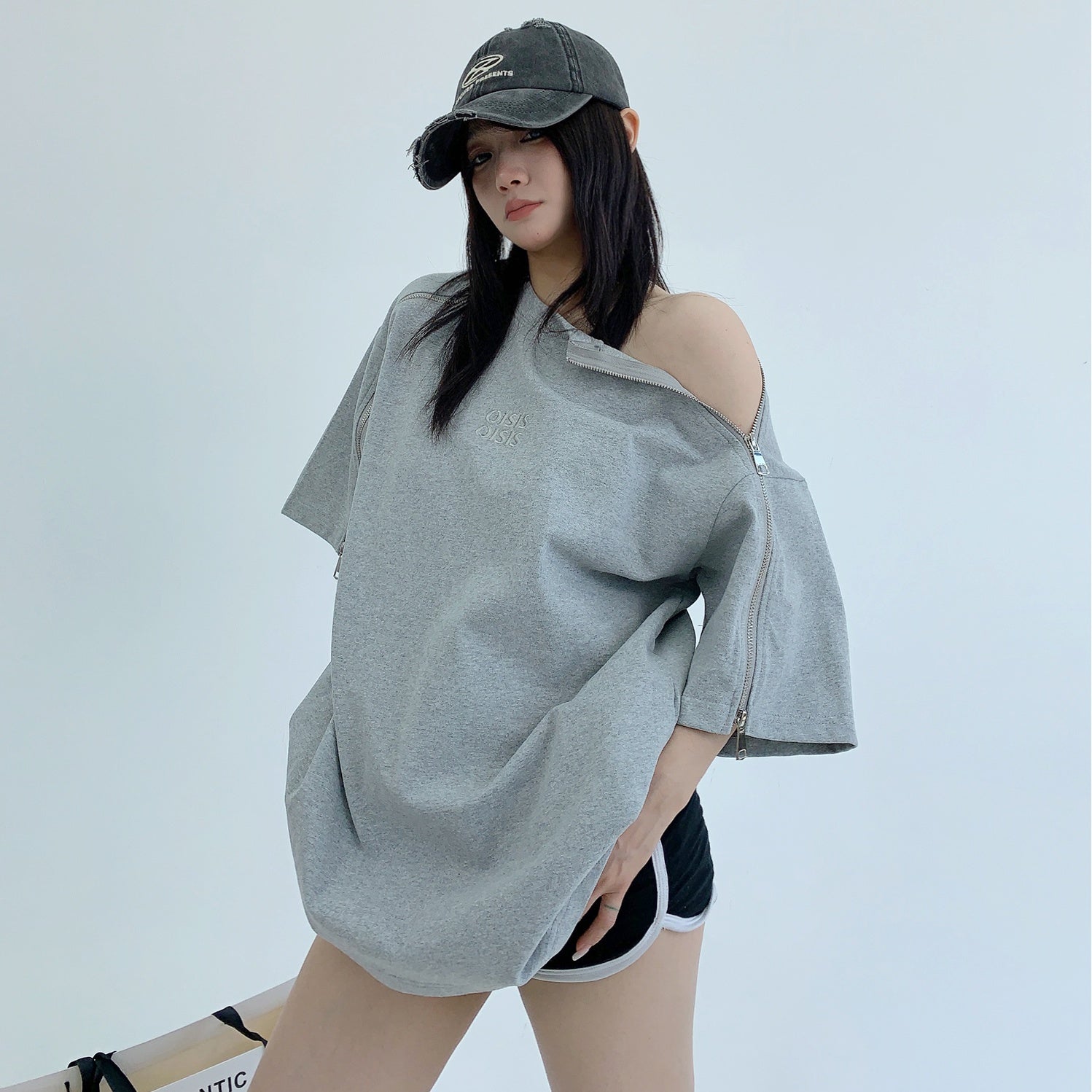 Zipper Design Embroidery T-Shirt MW10070