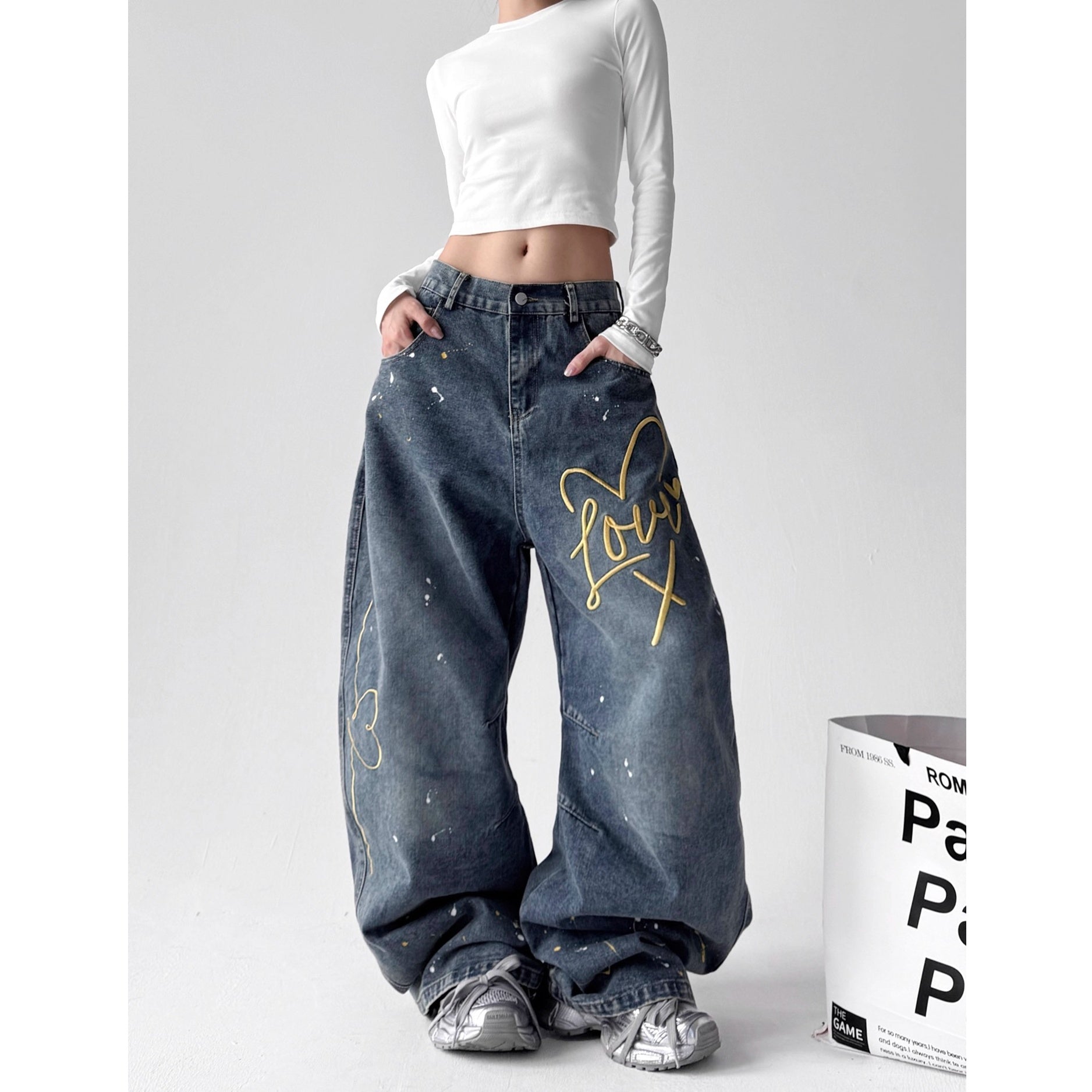 Ink-splashed Heart Embroidered Loose Jeans MW10226