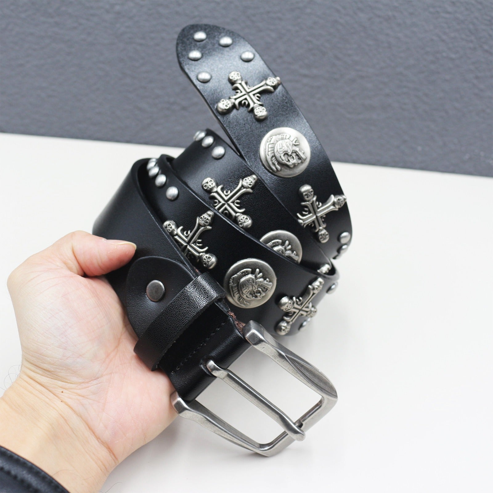 Skull Rivet Decorative Belt MW10208