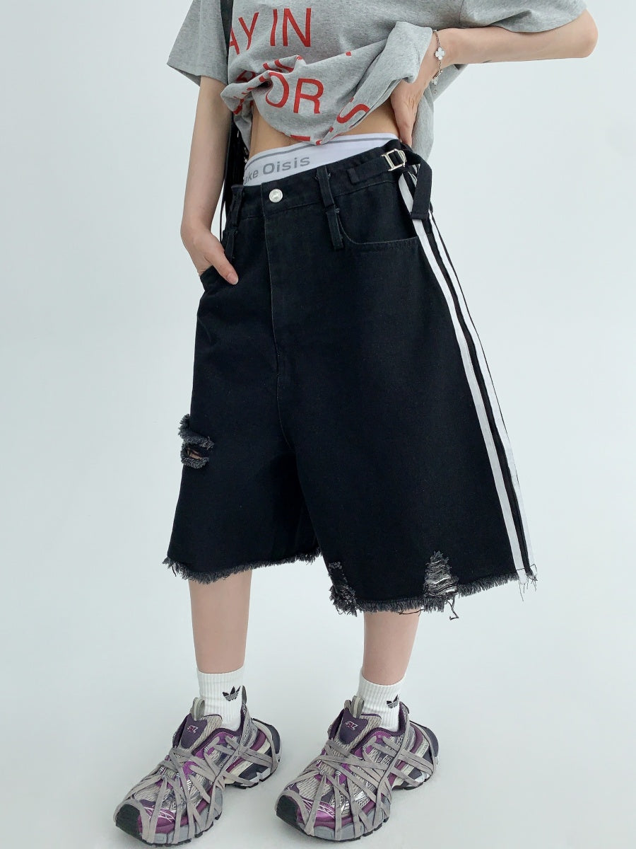 Distressed Loose Ripped Three-bar Denim Half Pants MW9160