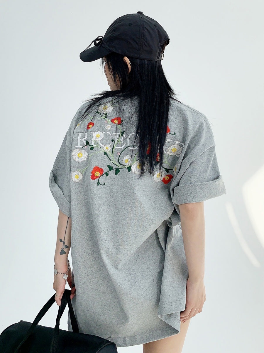 Niche Flower Embroidery T-Shirt MW9036