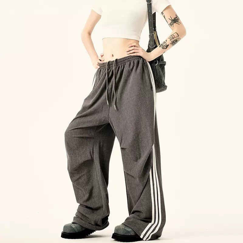 Side Three-bar Striped Wide-leg Sweat Pants MW9339