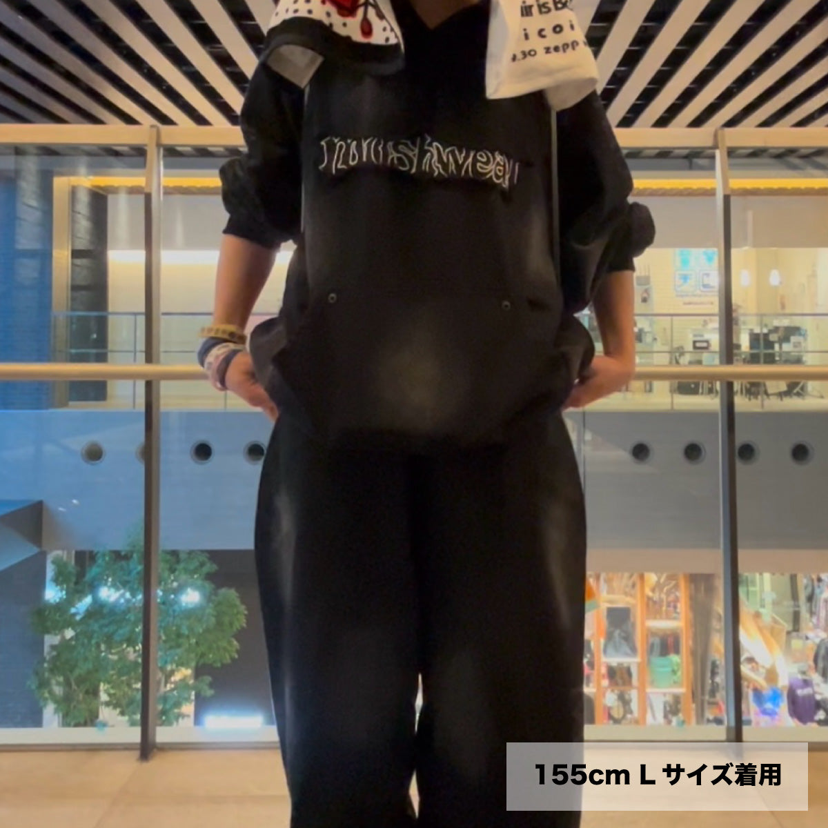 志麻ワンパーカー SETUP7｜MAISON CLUB/ワンポイントハート刺繍パーカー | Rakuten