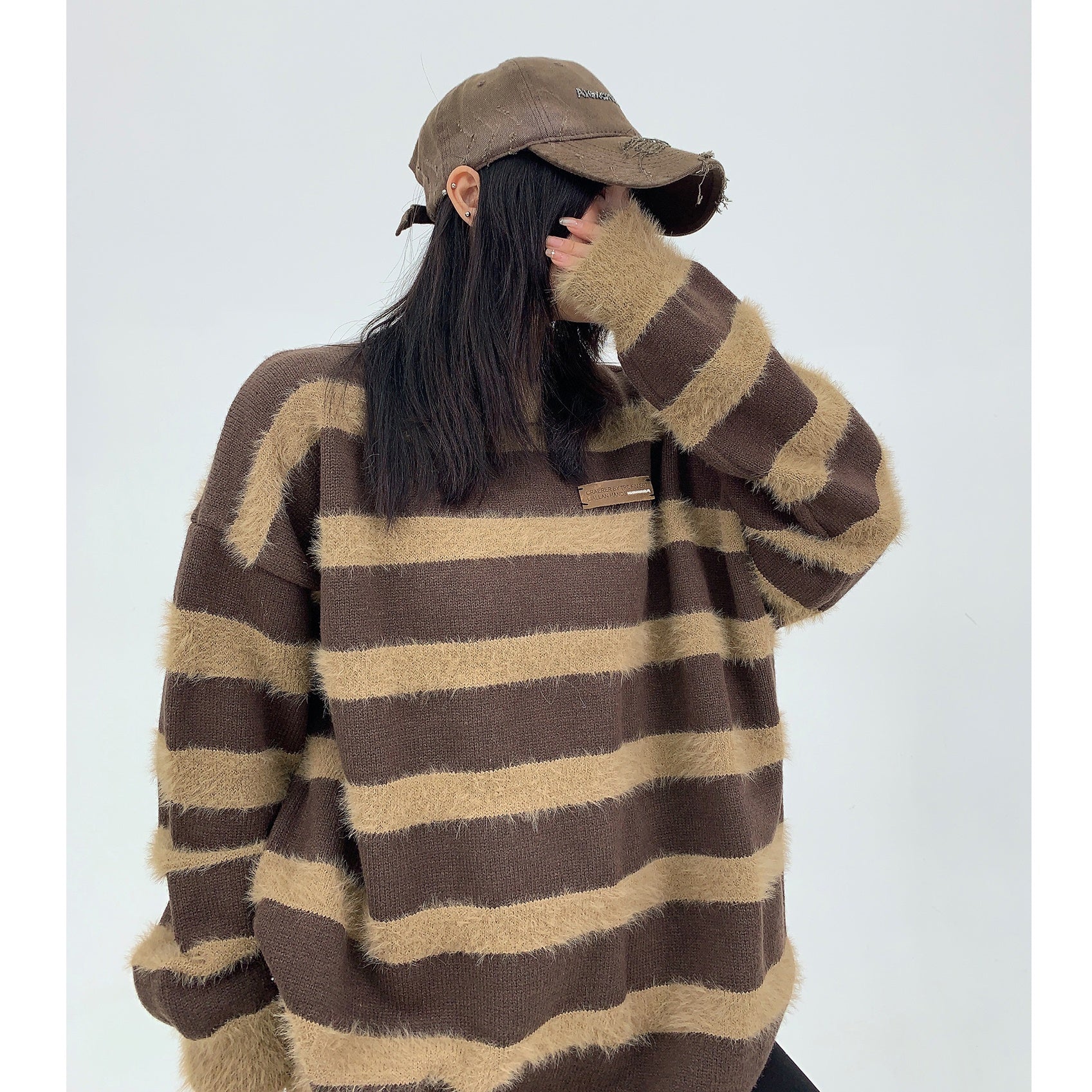 Plush Border Crewneck Sweater MW9793