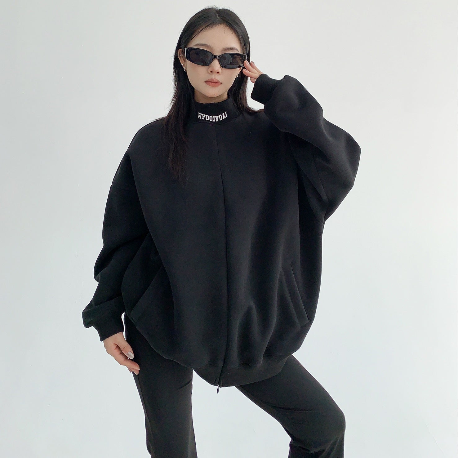 Bottle-neck Invisible Zipper Pullover Sweat MW9565