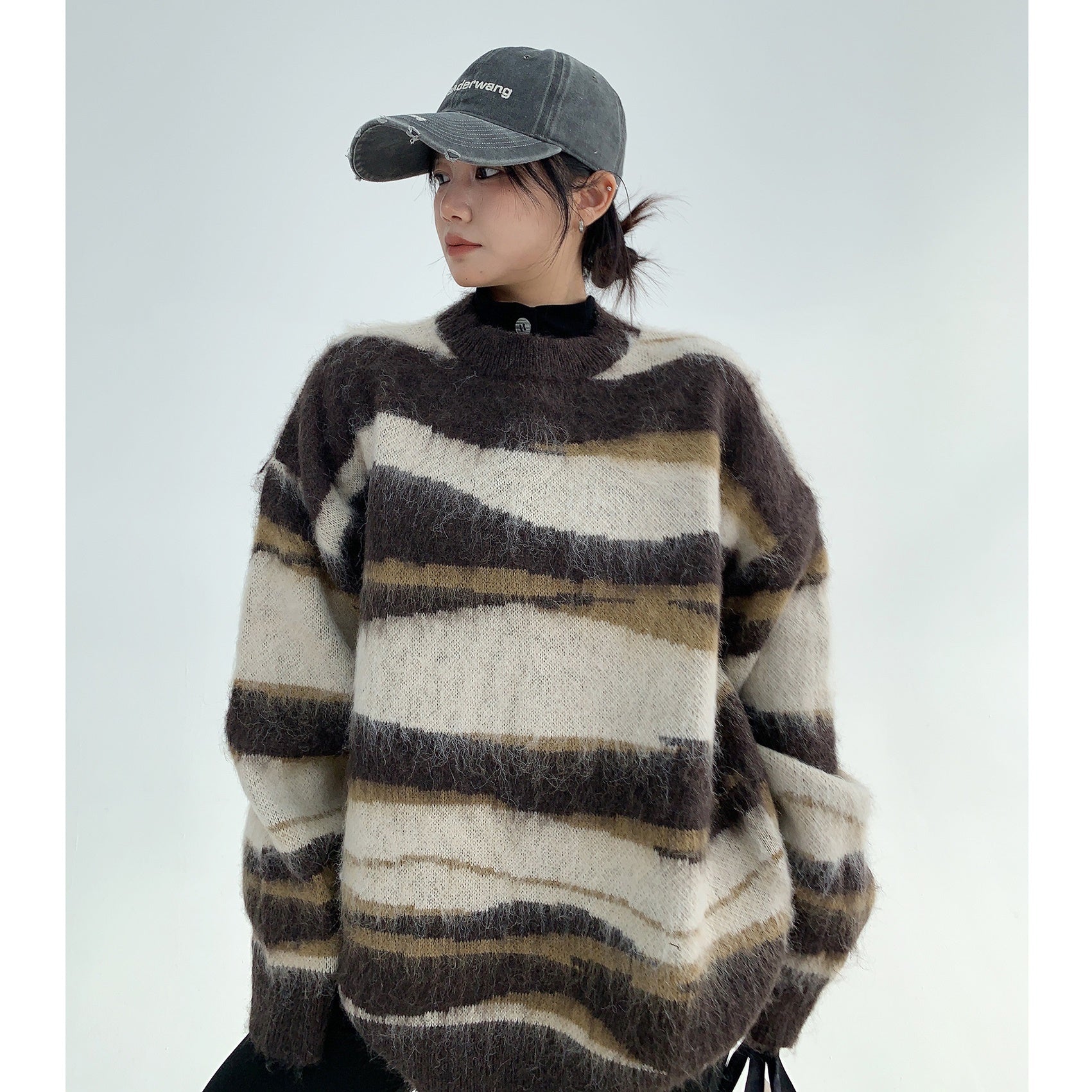 Irregular Border Plush Sweater MW9794