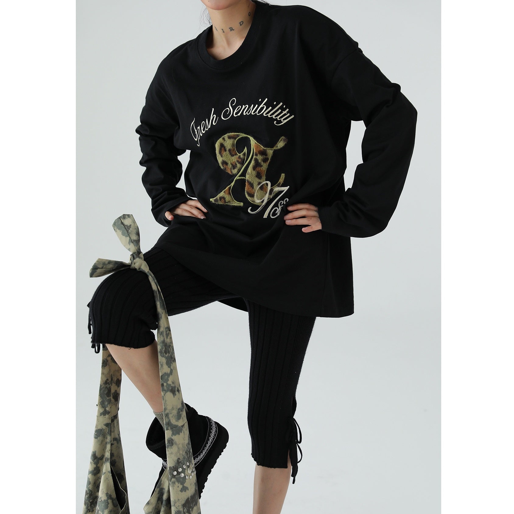 Leopard Flocking Print Long Sleeve T-Shirt AC7076