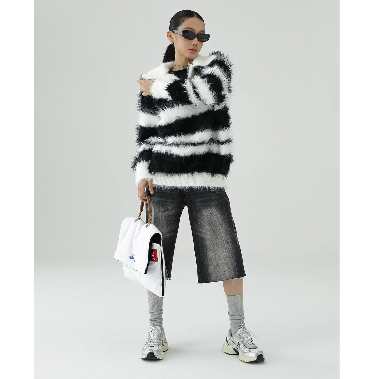 Monotone Border Lapel Shaggy Sweater AC7083