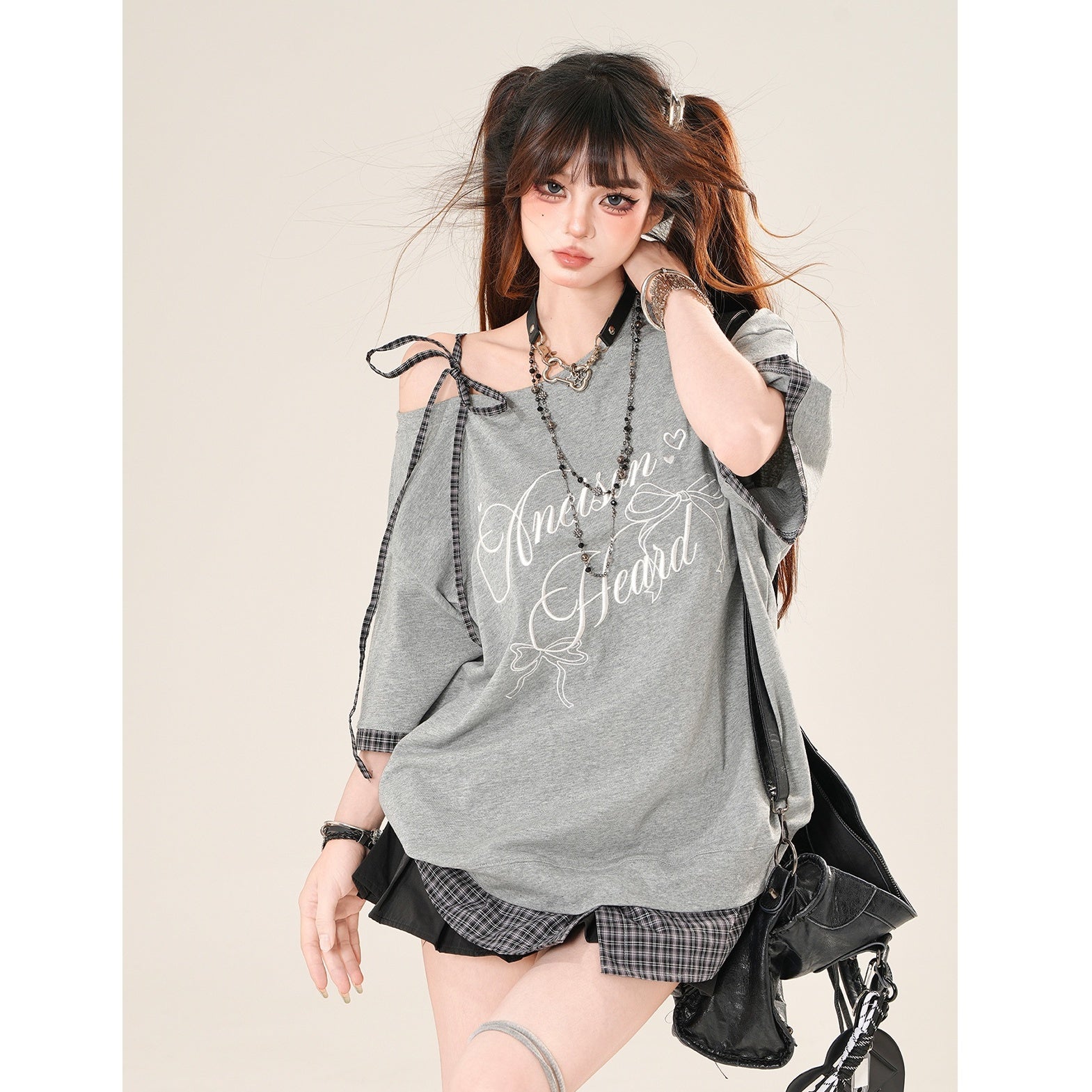 Check-Panelled Loose Neck T-shirt KK2059
