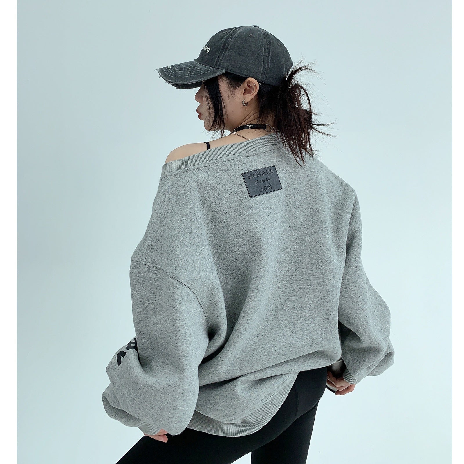 Slanted Shoulder OverSize Lettering Sweat MW9462