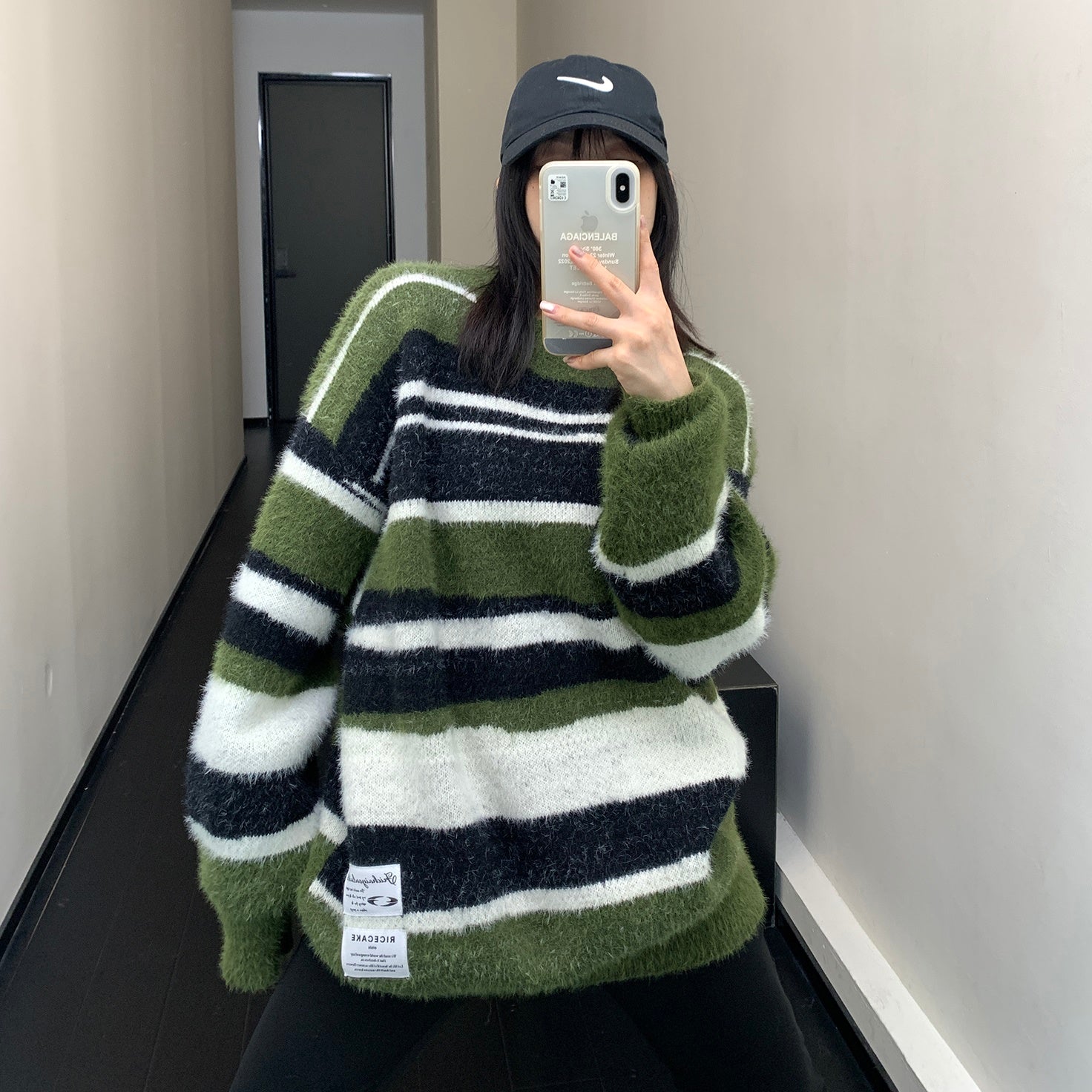 Irregular Border Loose Shaggy Sweater MW9630