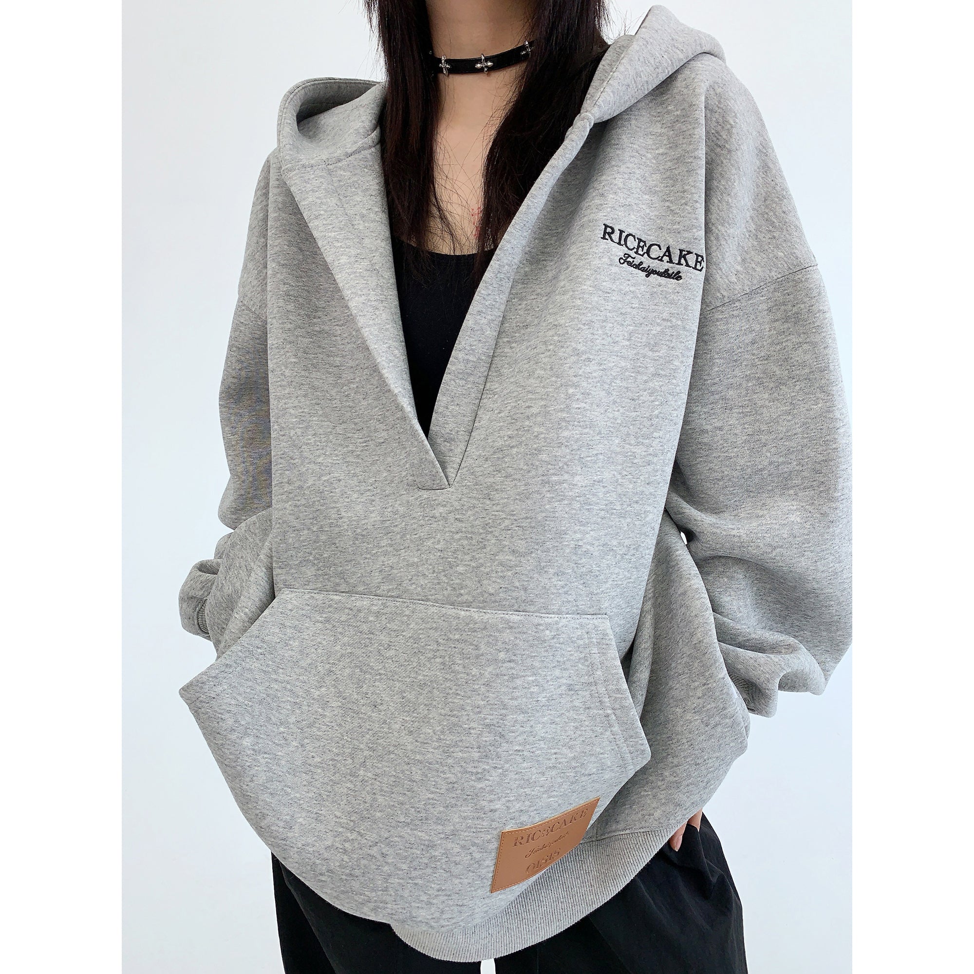 Lazy Loose Embroidered Large V-neck Hooded Sweat MW9350