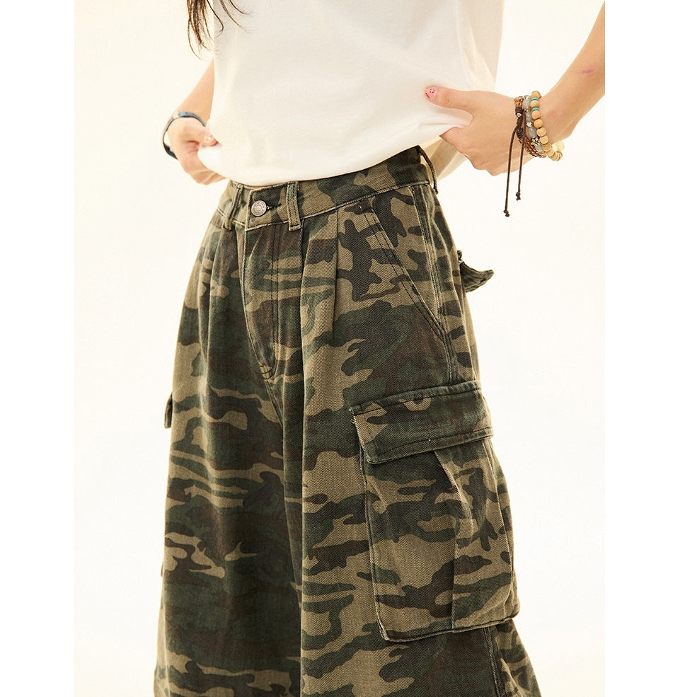 Camouflage Loose Straight Cropped Cargo Pants MW9265