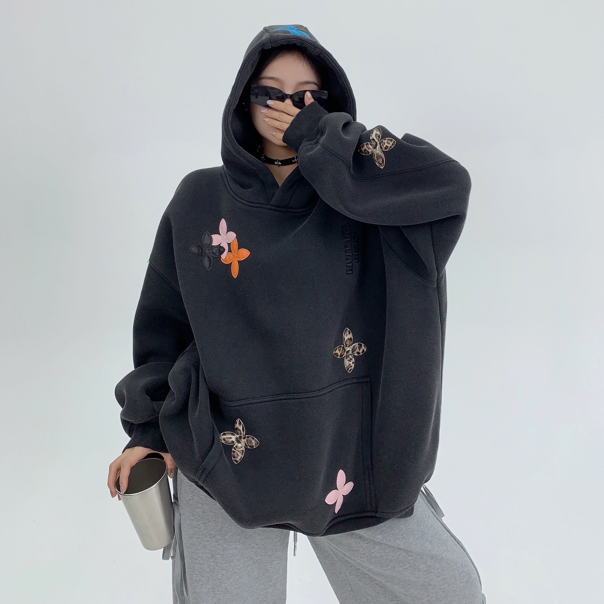 Veneer Embroidery Loose Sweat Hoodie MW9589