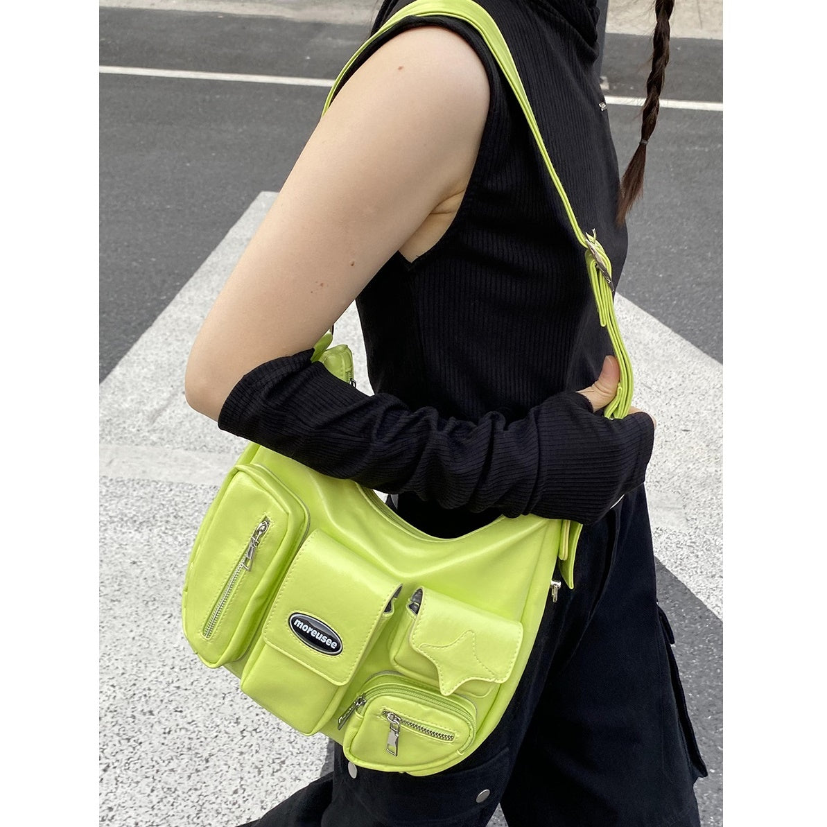 Multi Pocket Shoulder Bag BA022