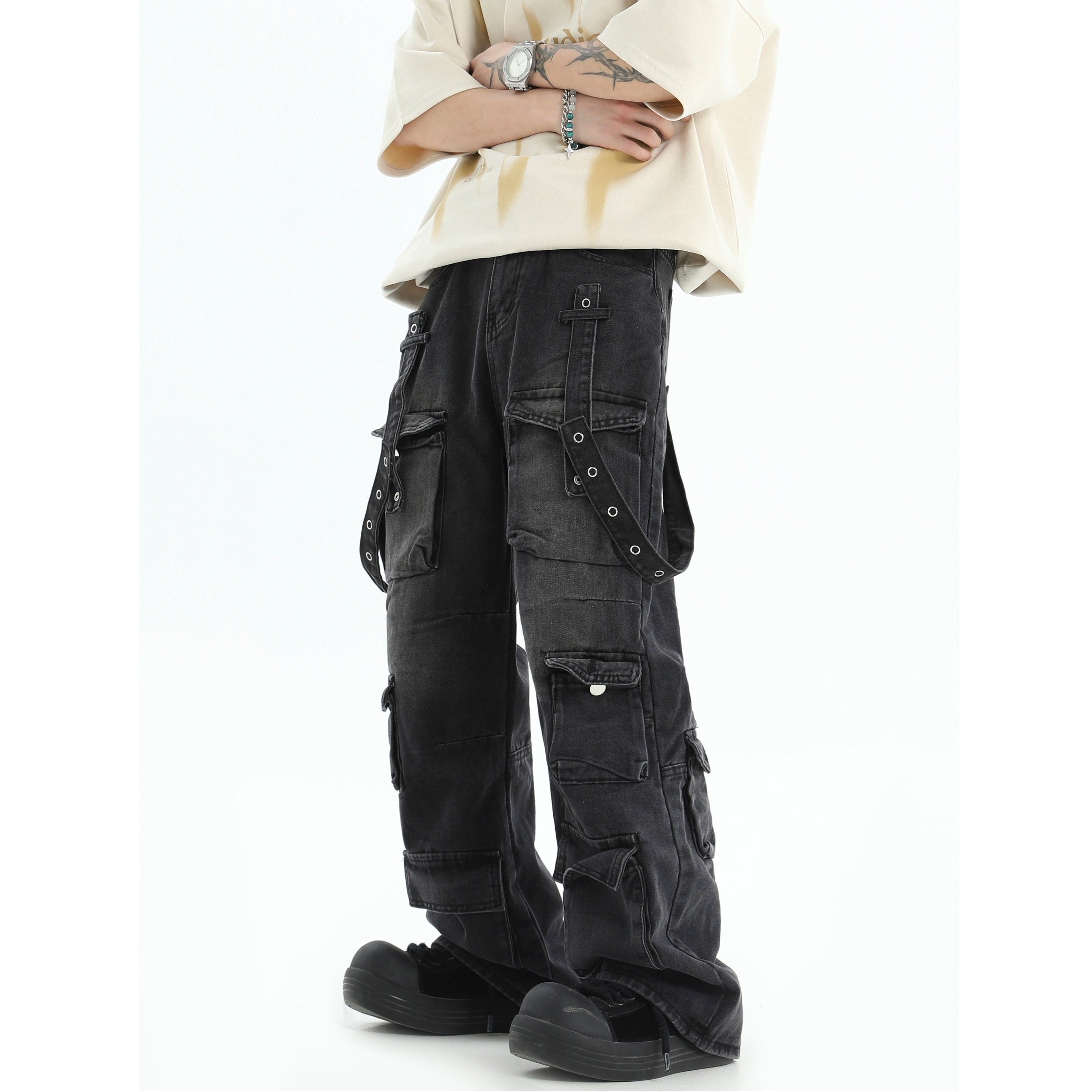 Retro Wide-leg Straigh Strap Cargo Jeans IN7010