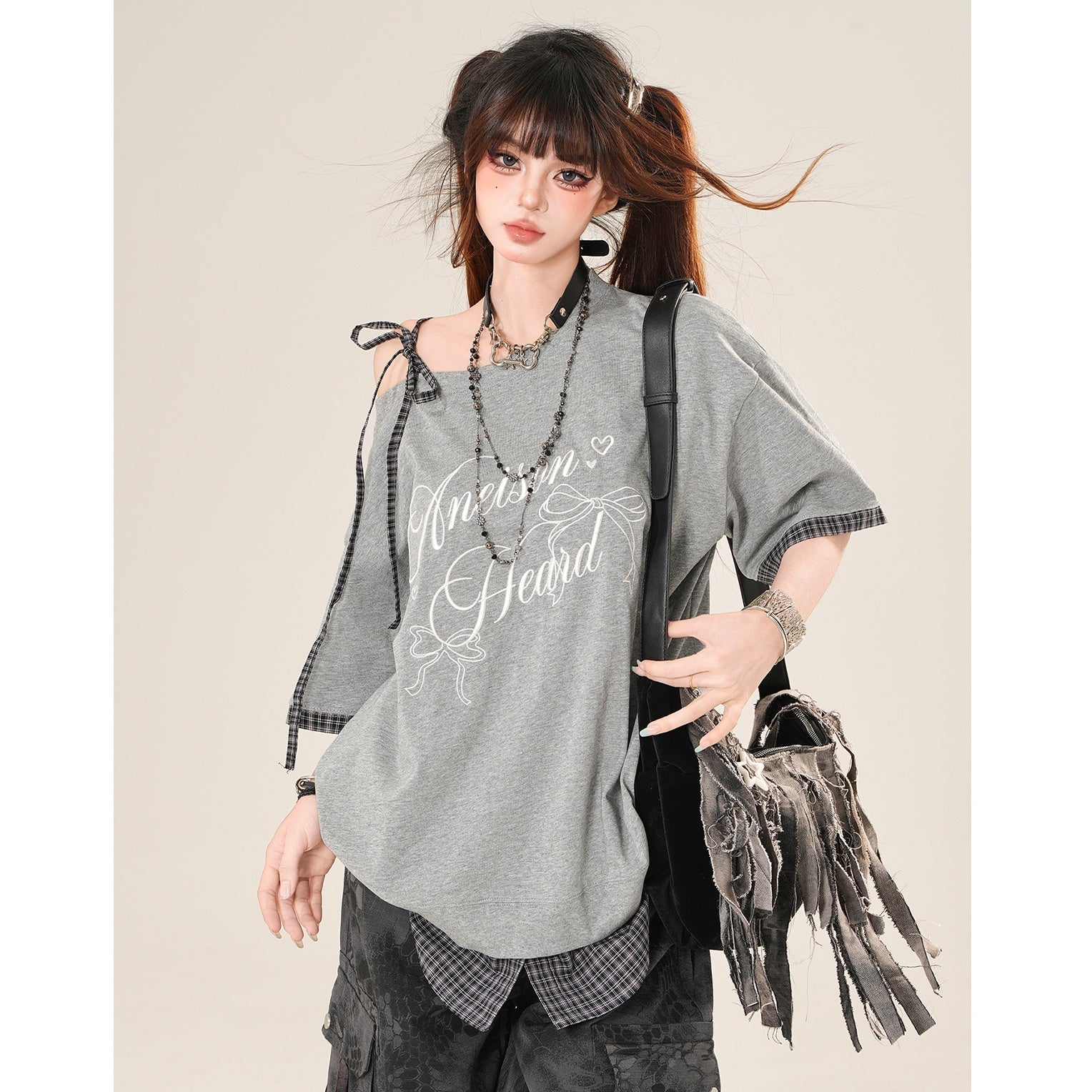 Check-Panelled Loose Neck T-shirt KK2059
