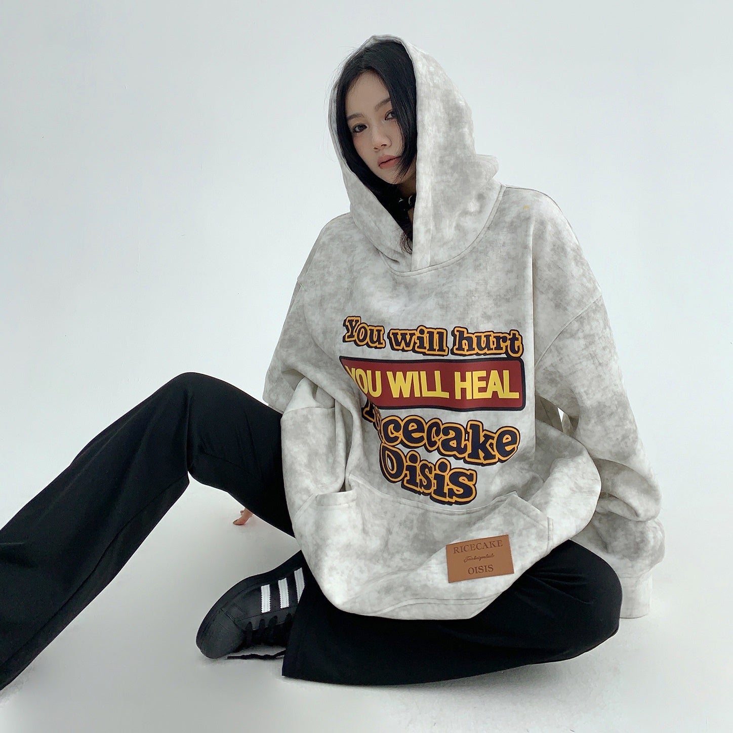 Distressed Pop Logo Printed Loose Hoodie MW9557