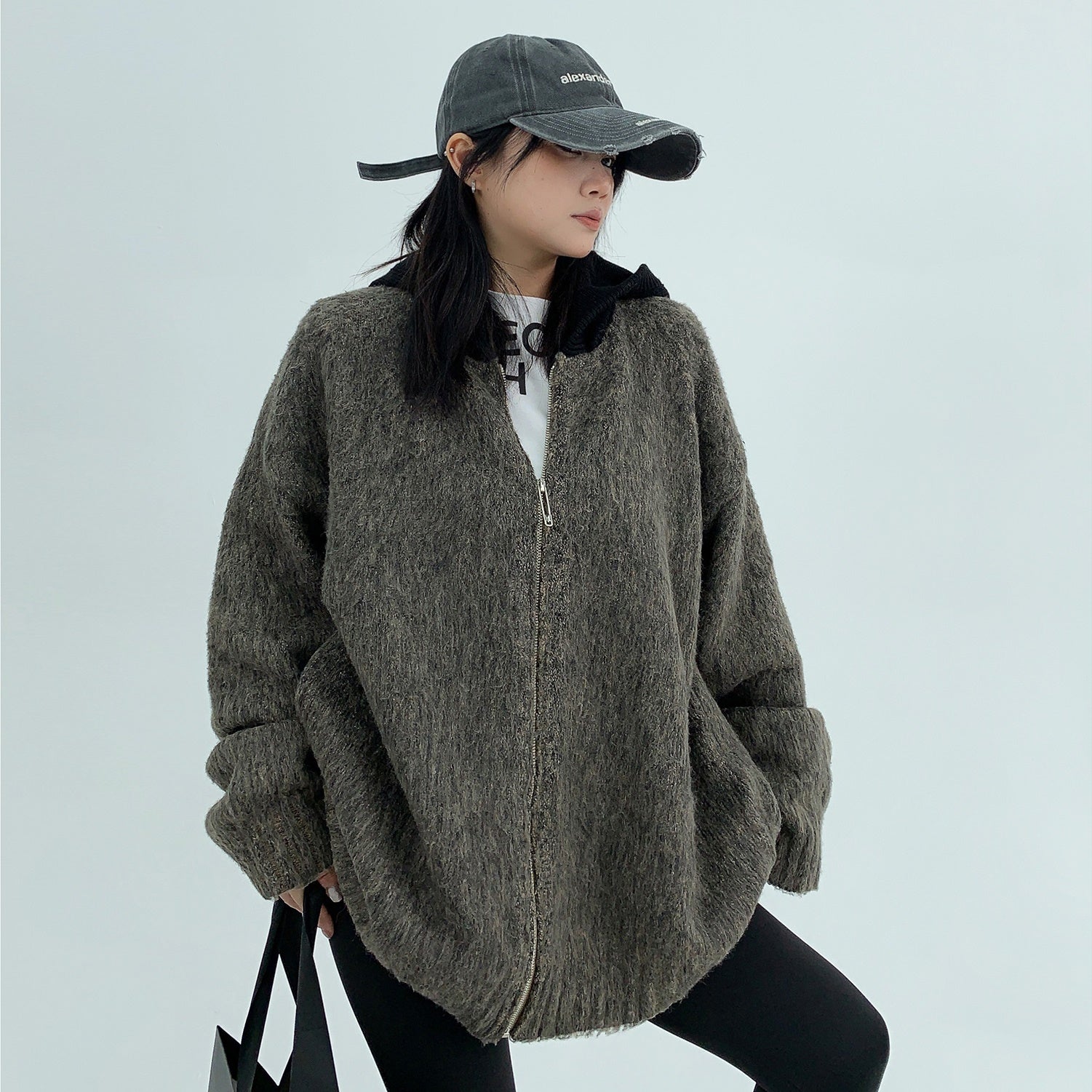 Bristles Contrast Thickened Knitted Hooded Jacket MW9612