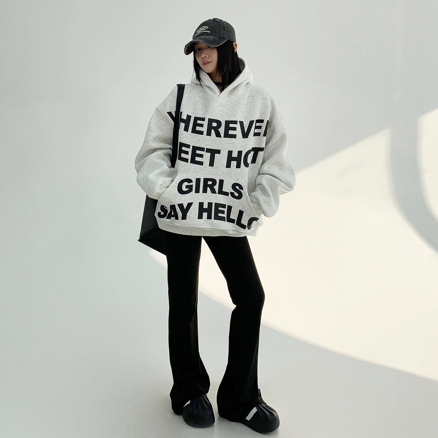 Letter Print Oversize Pullover Hoodie MW9826