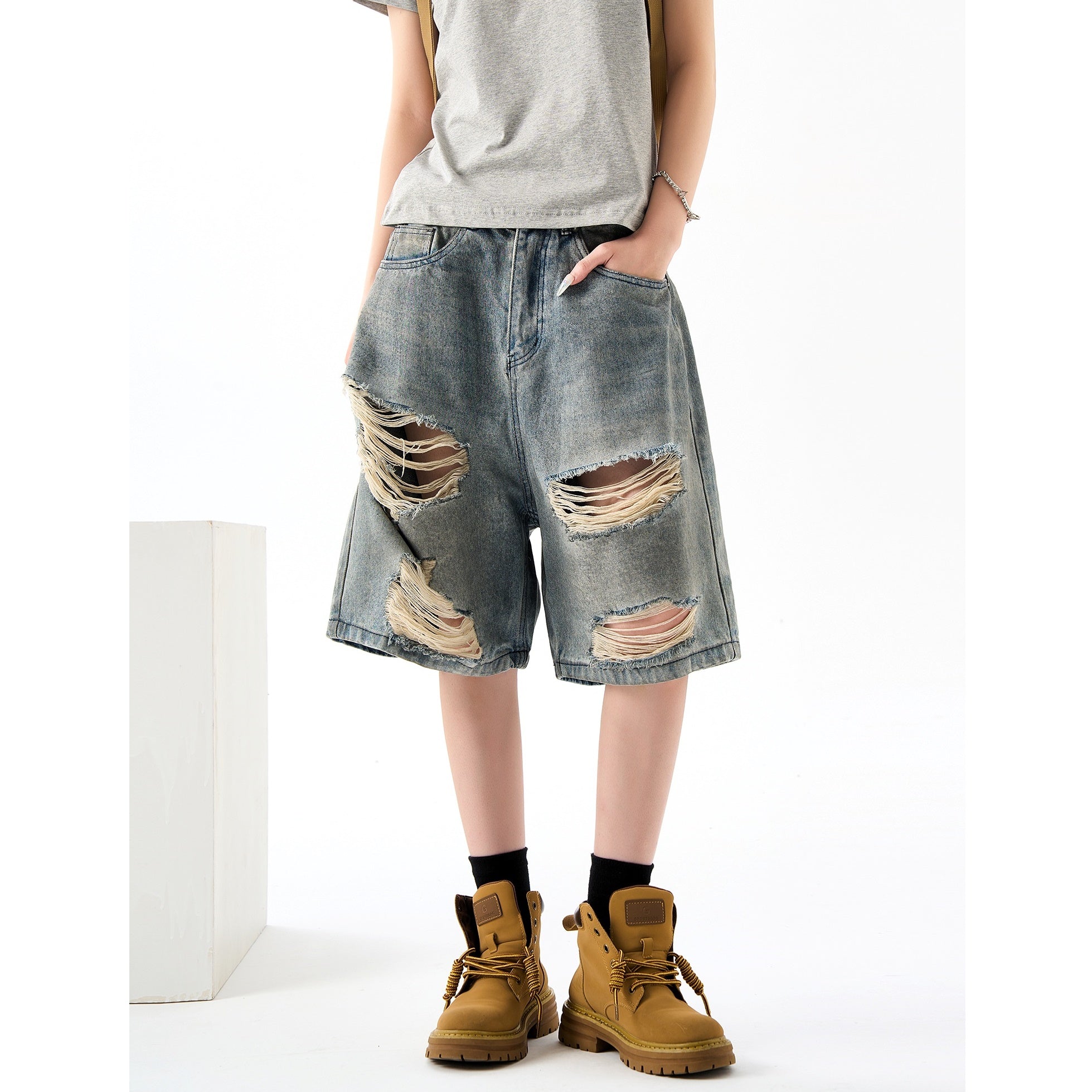 Street Distressed Ripped Denim Loose Half Pants HG7170