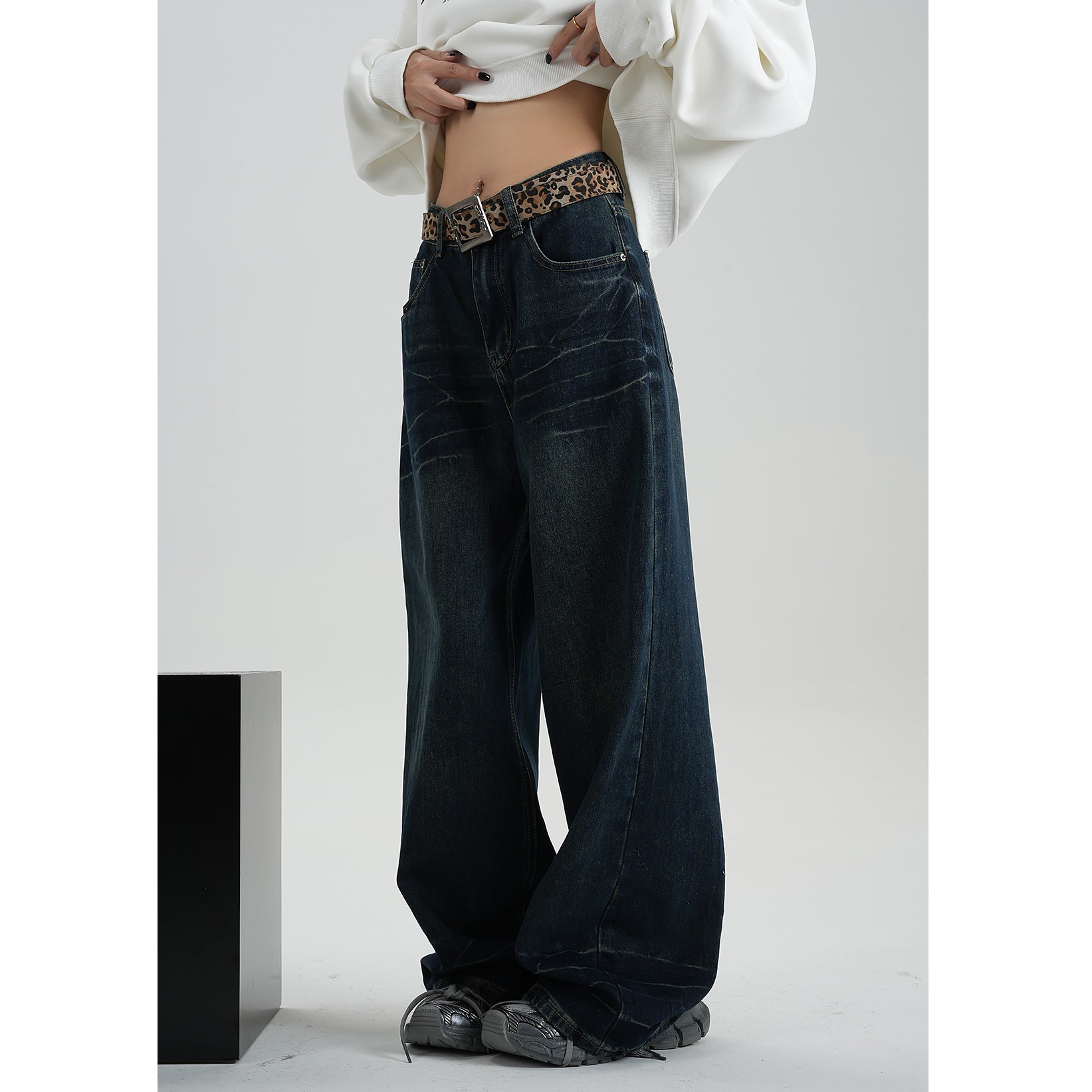 Vintage Straight Wide-leg Jeans MW9762