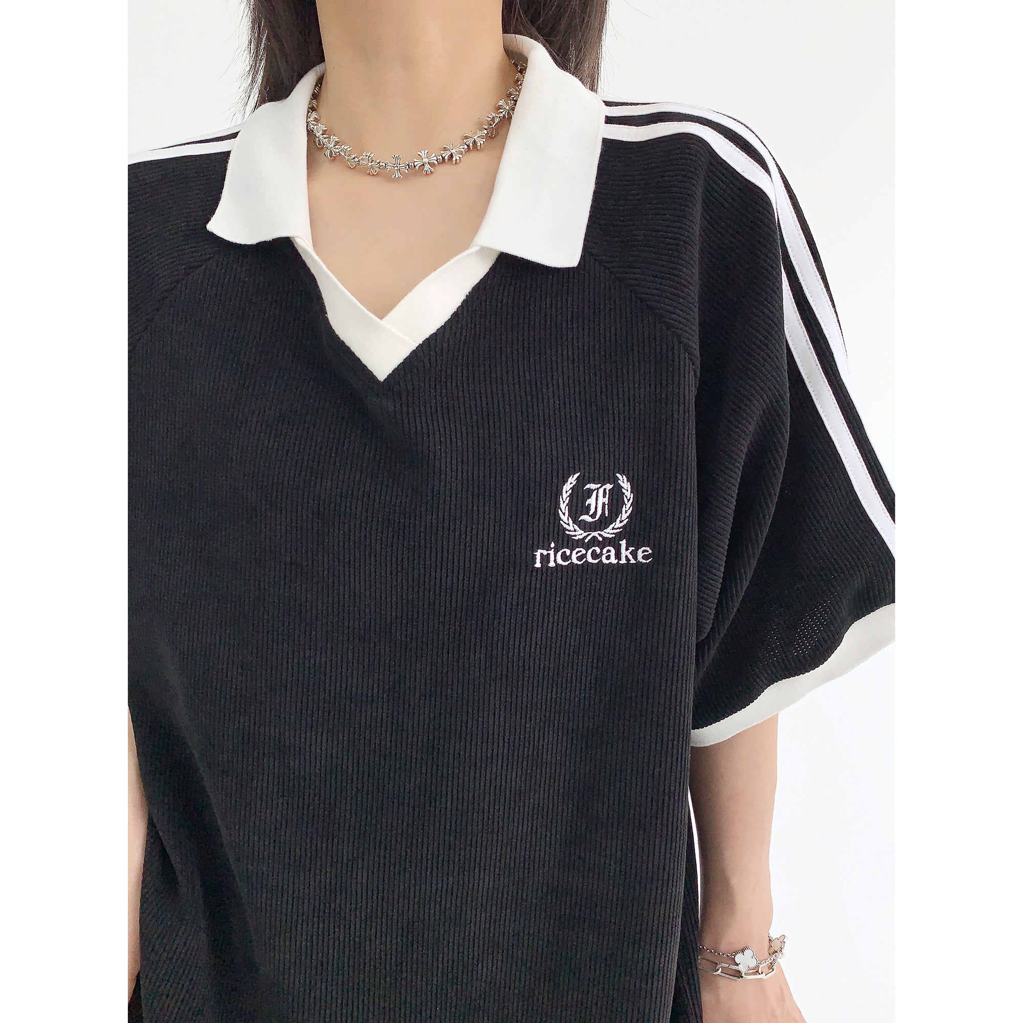 V-neck Three-bar Embroidery Short Sleeve T-shirt MW9046