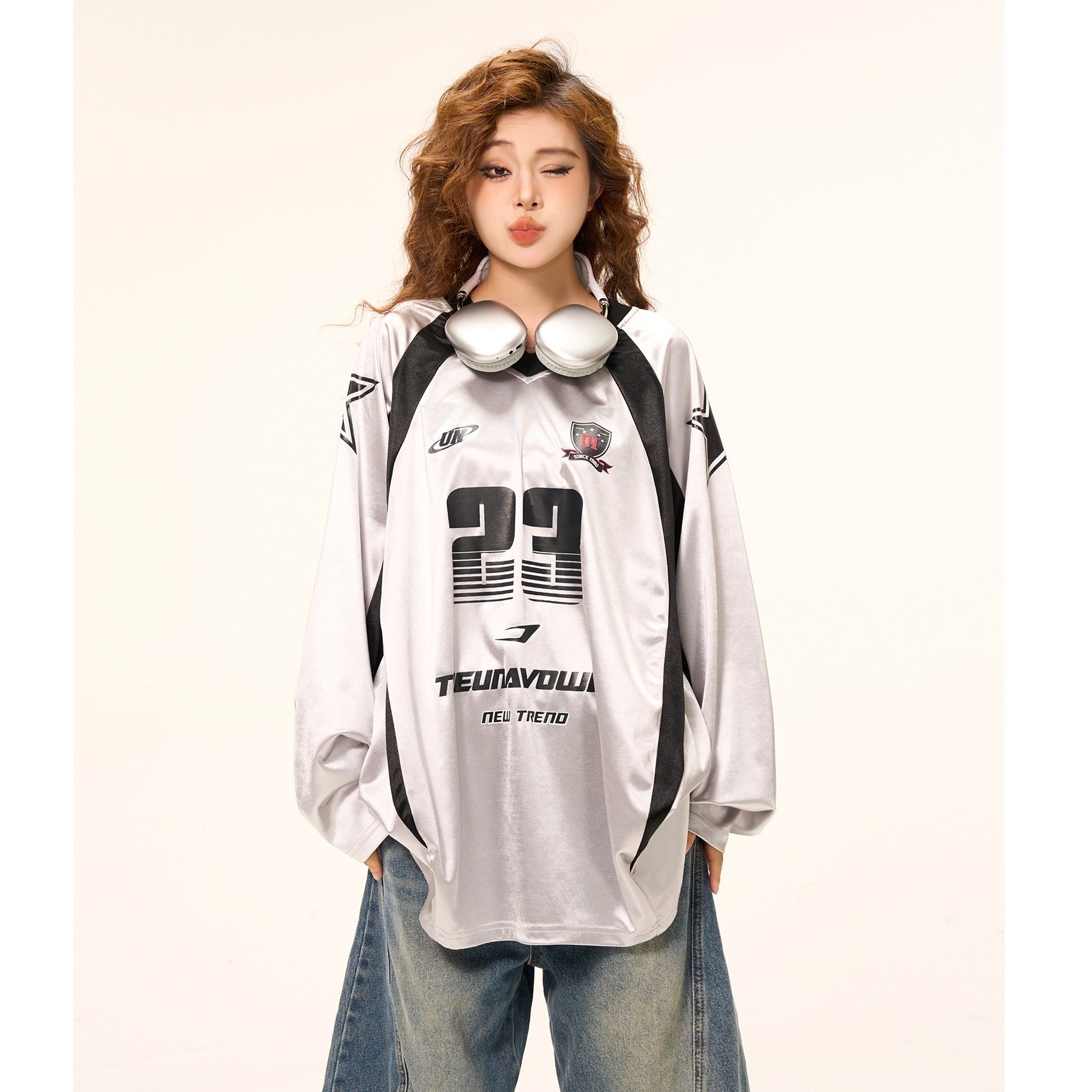 Digital Print Satin V-Neck Long Sleeve T-Shirt MW9337