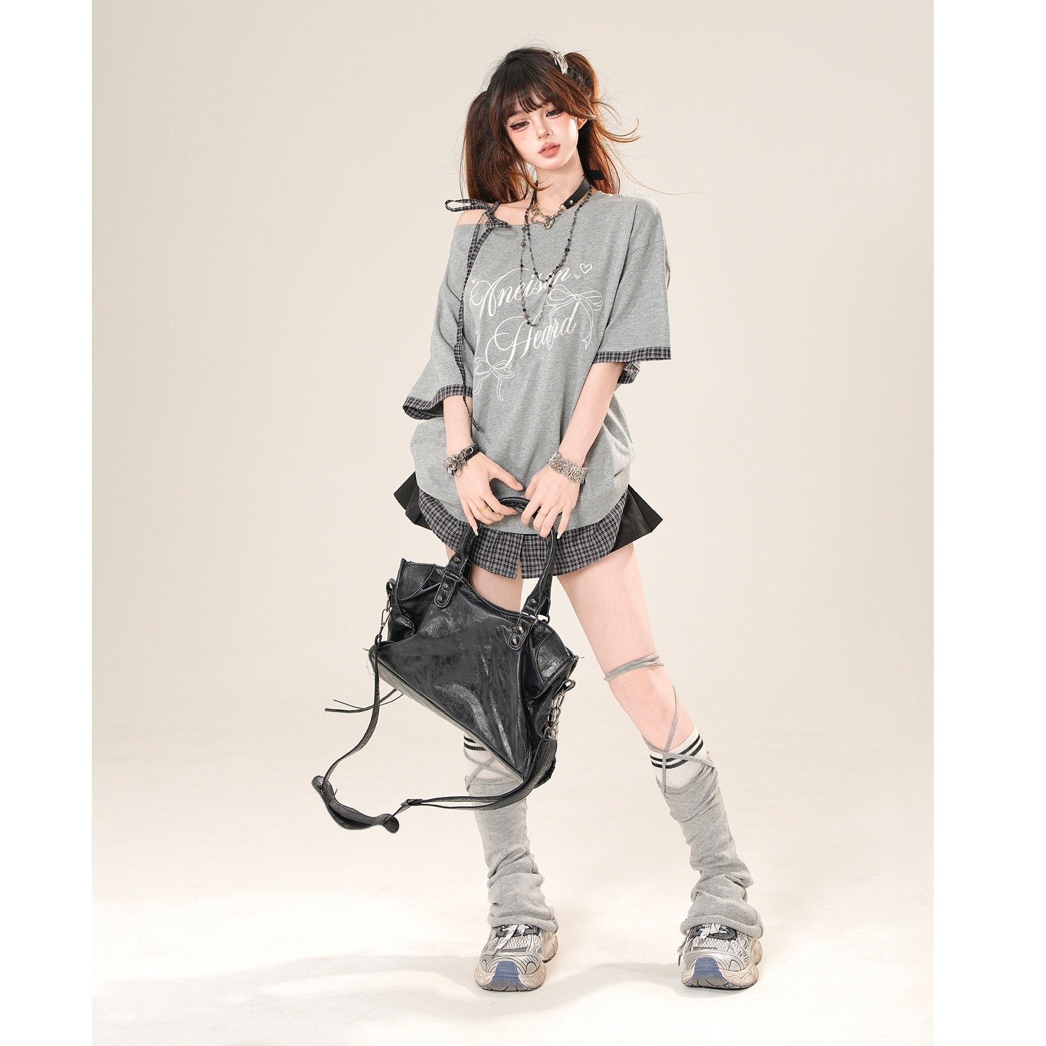 Check-Panelled Loose Neck T-shirt KK2059