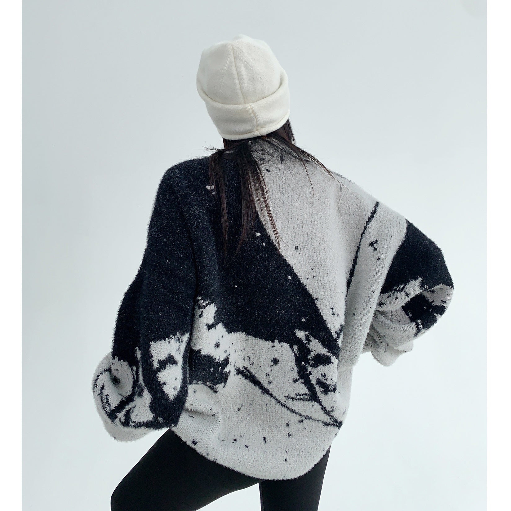 Round Neck Marble Design Loose Knitted Jacket MW9509