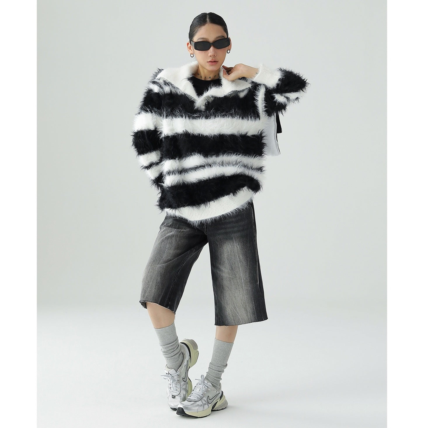 Monotone Border Lapel Shaggy Sweater AC7083