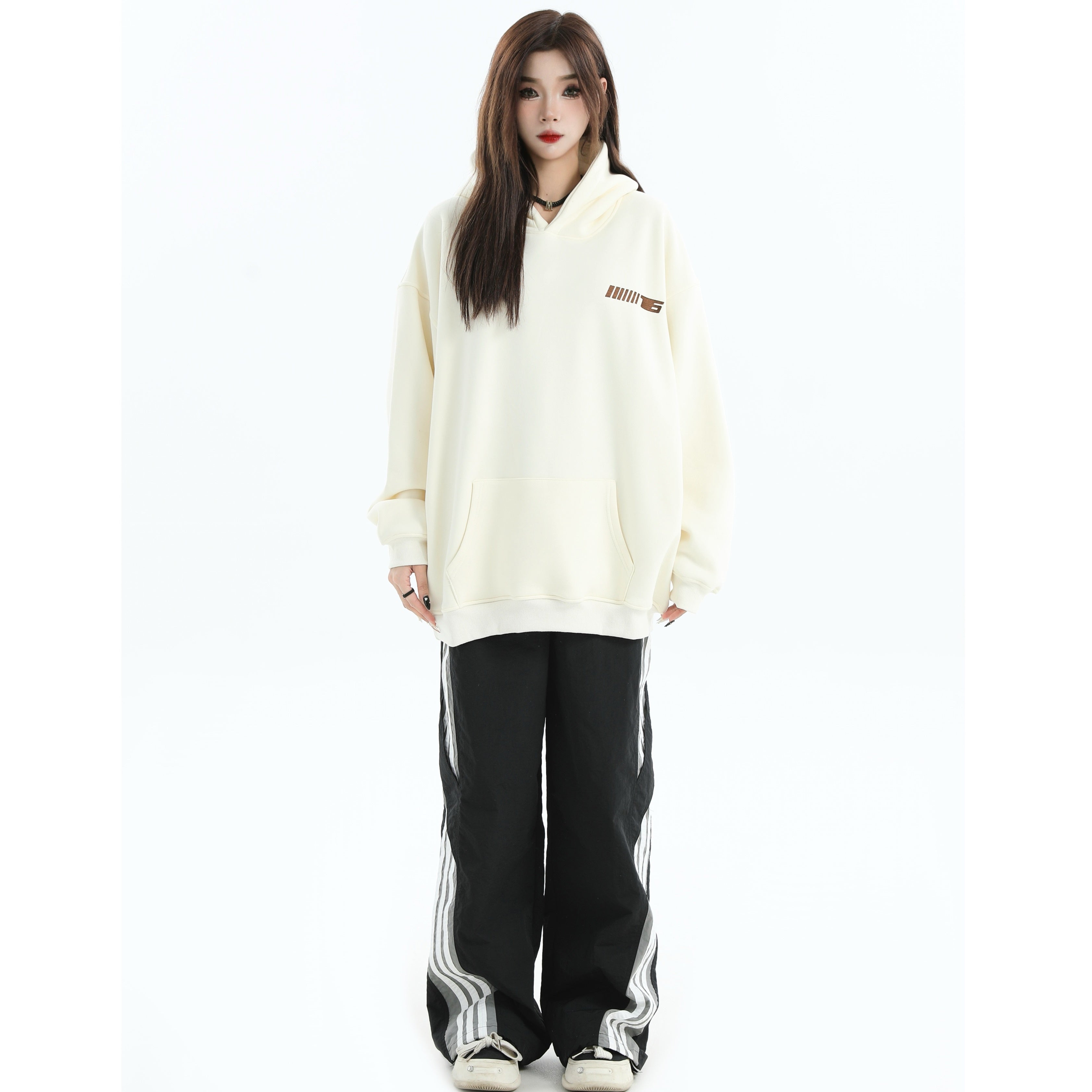 Embroidered LOGO OverSize Hoodie IN7011