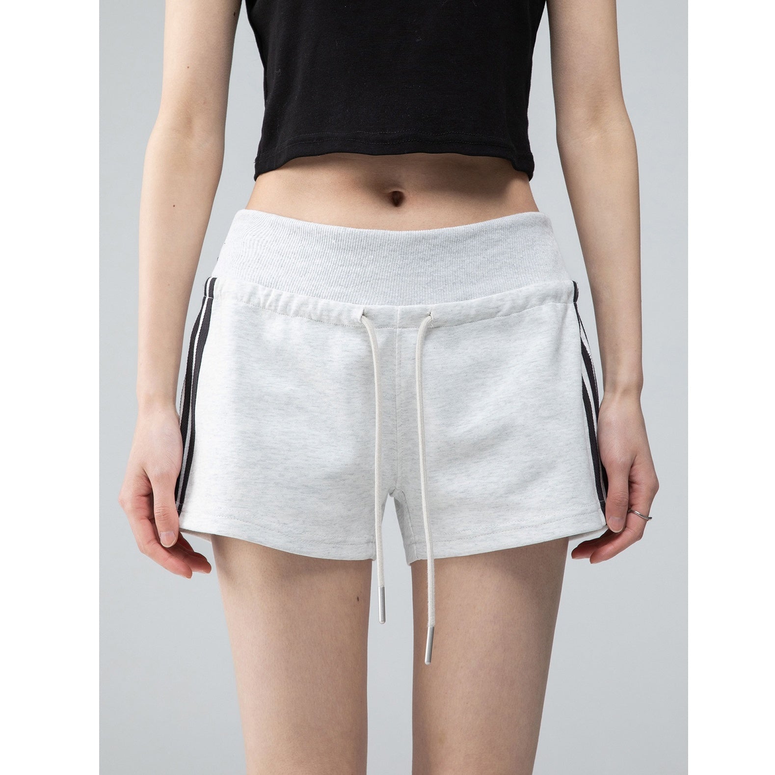 Side Striped Casual Short Pants IC9034