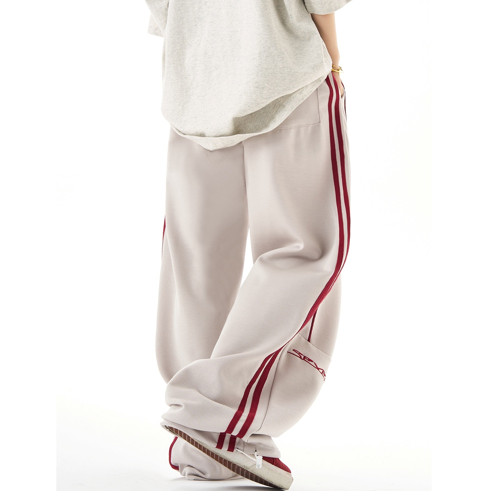 Side Line Wide-Leg Sweat Pants HG7091