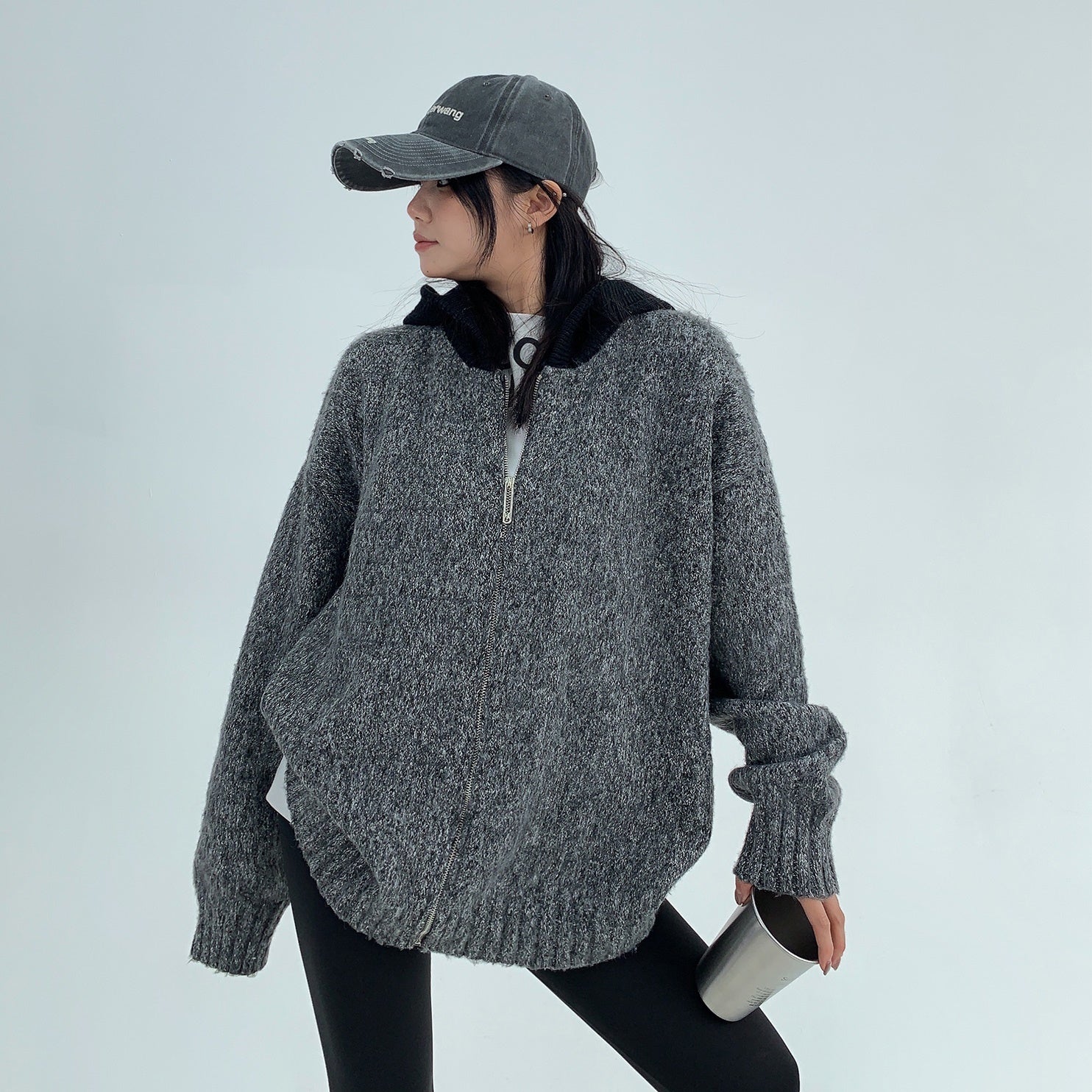 Bristles Contrast Thickened Knitted Hooded Jacket MW9612