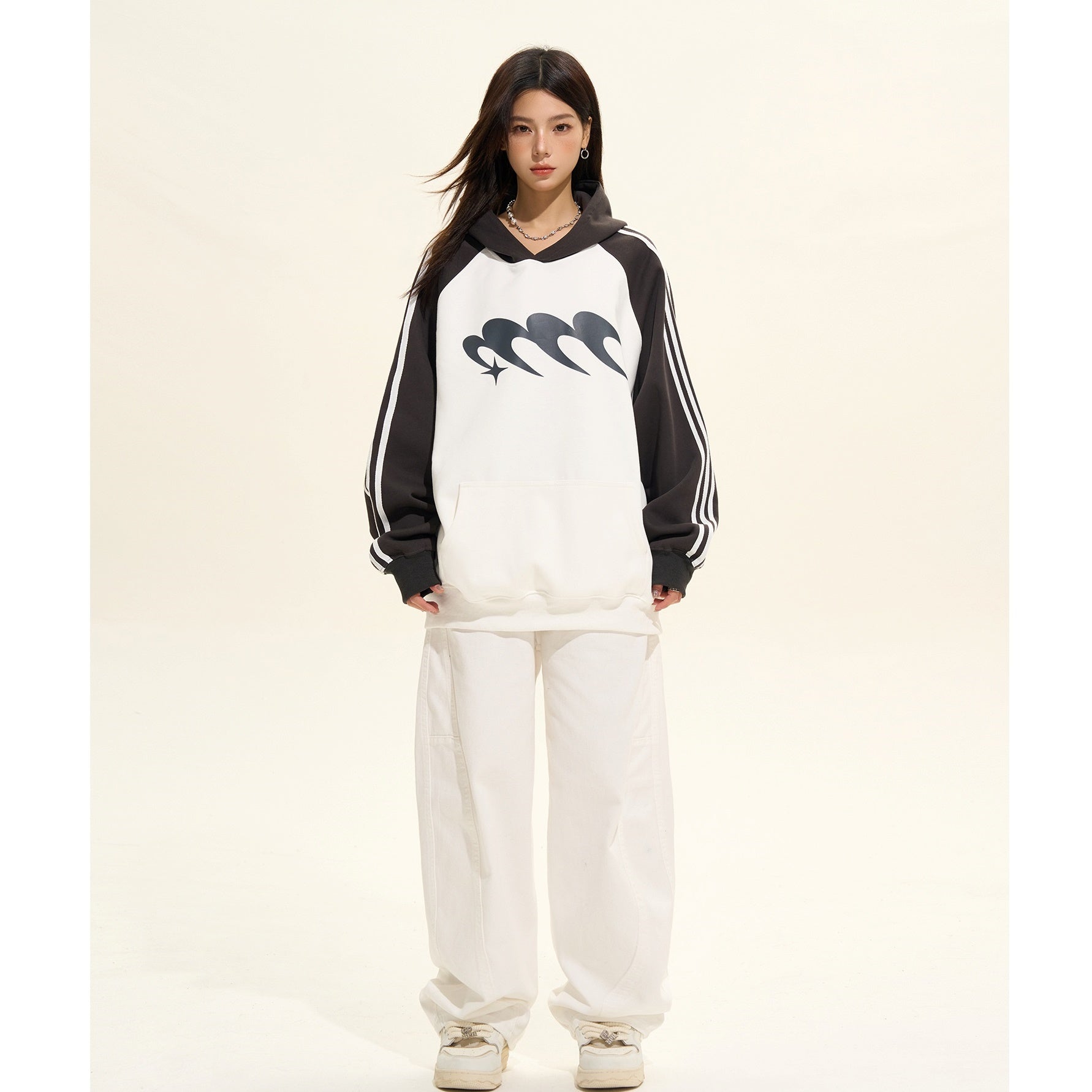 Contrasting Print Raglan Sleeve Hooded Sweat MW9344