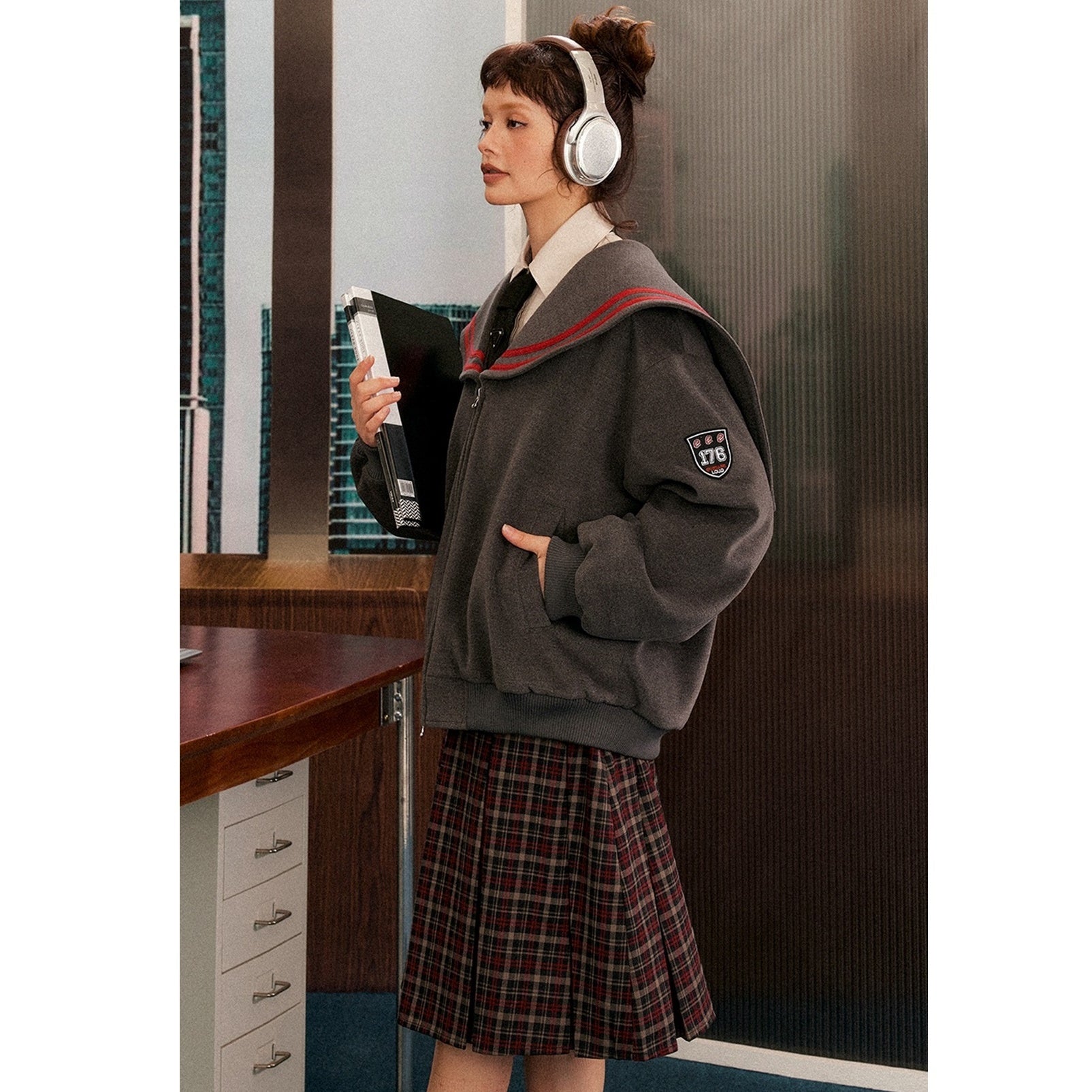 Retro Navy Collar Sweat Zip Jacket & Check Pleated Skirt EZ163