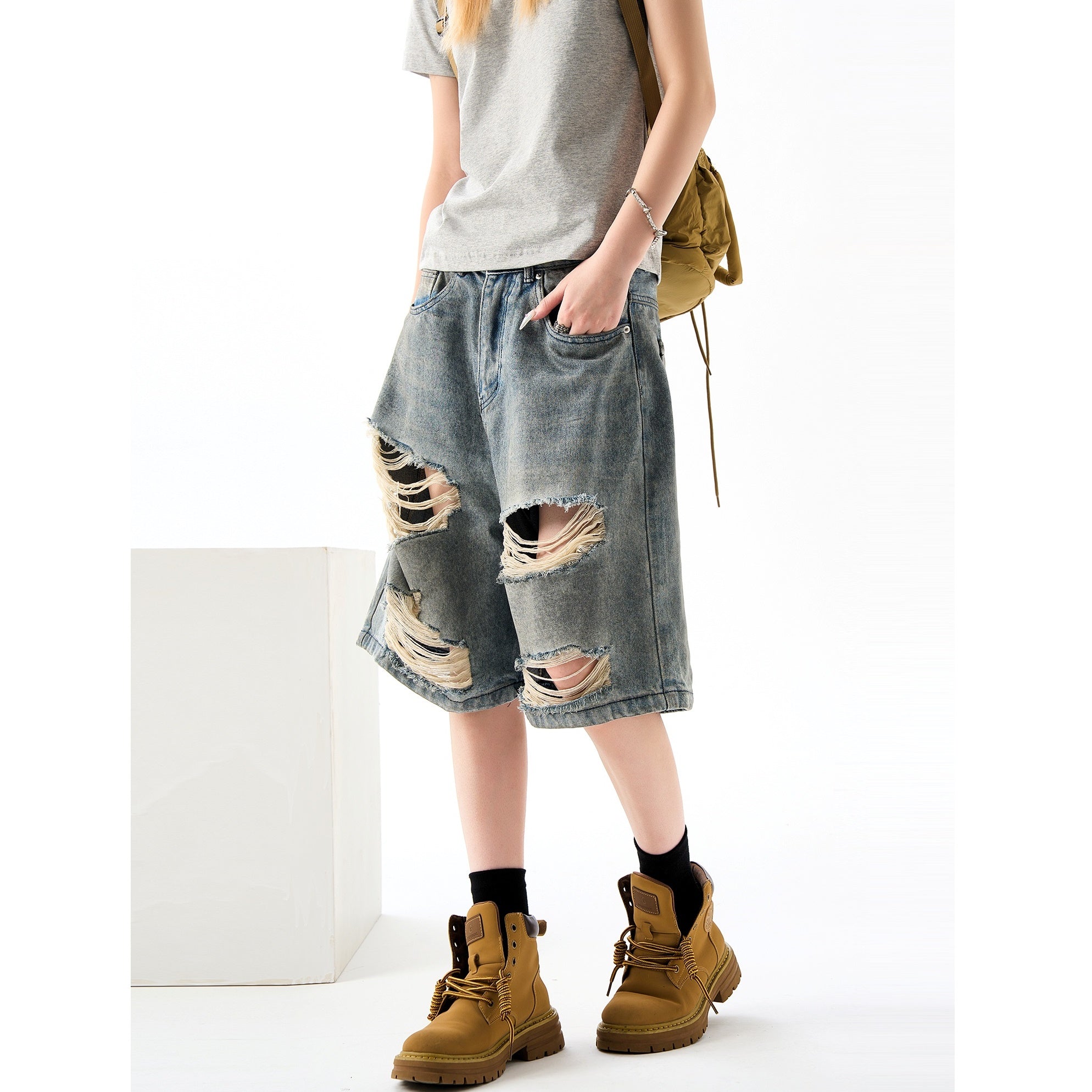 Street Distressed Ripped Denim Loose Half Pants HG7170