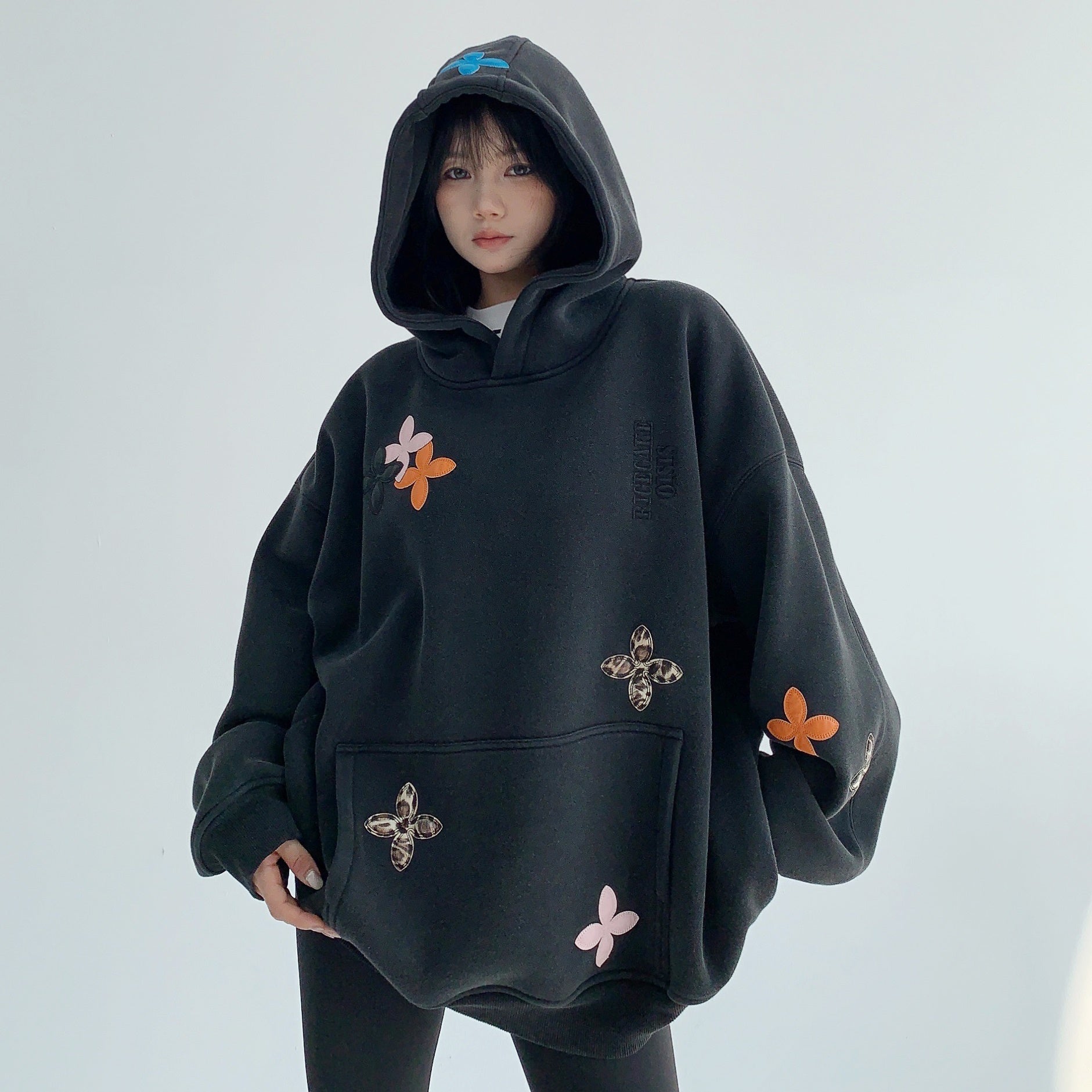 Veneer Embroidery Loose Sweat Hoodie MW9589