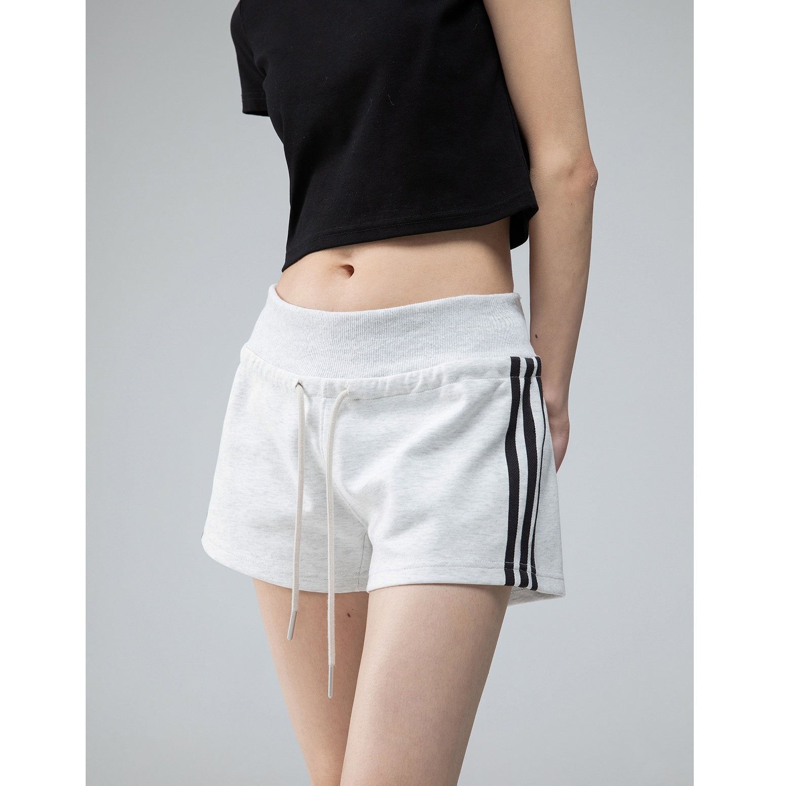 Side Striped Casual Short Pants IC9034