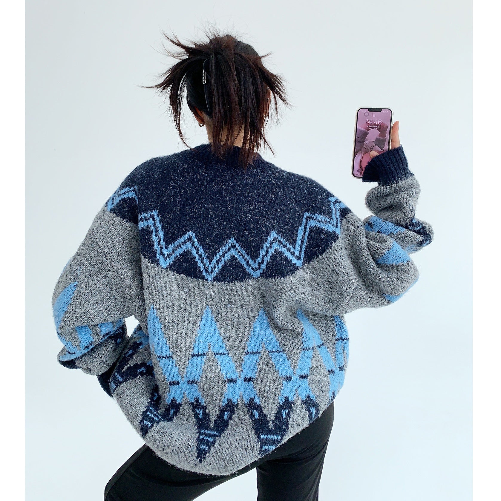 Retro Nordic Style Loose Crewneck Sweater MW9543