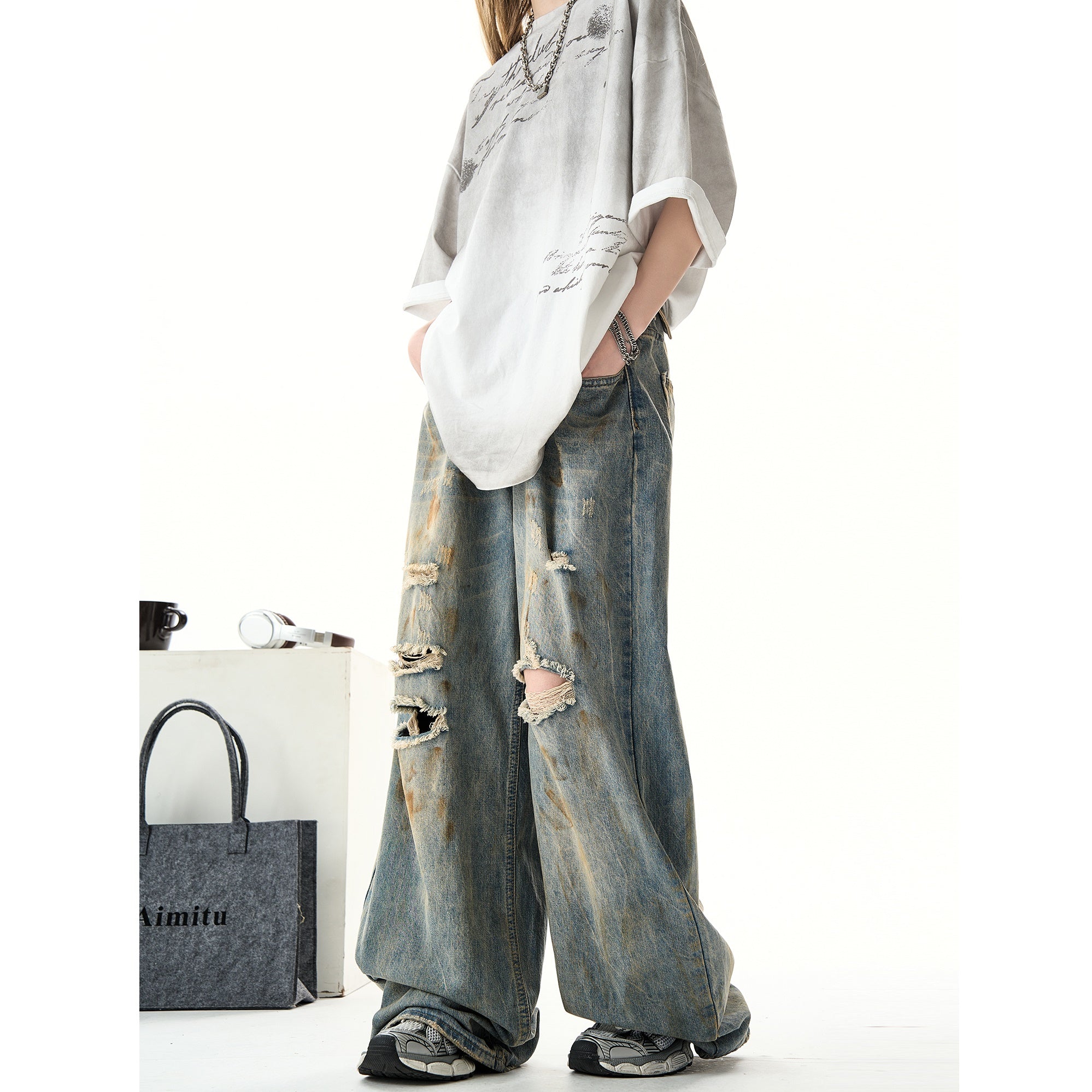 Ripped Wide-leg Vintage Jeans HG7134