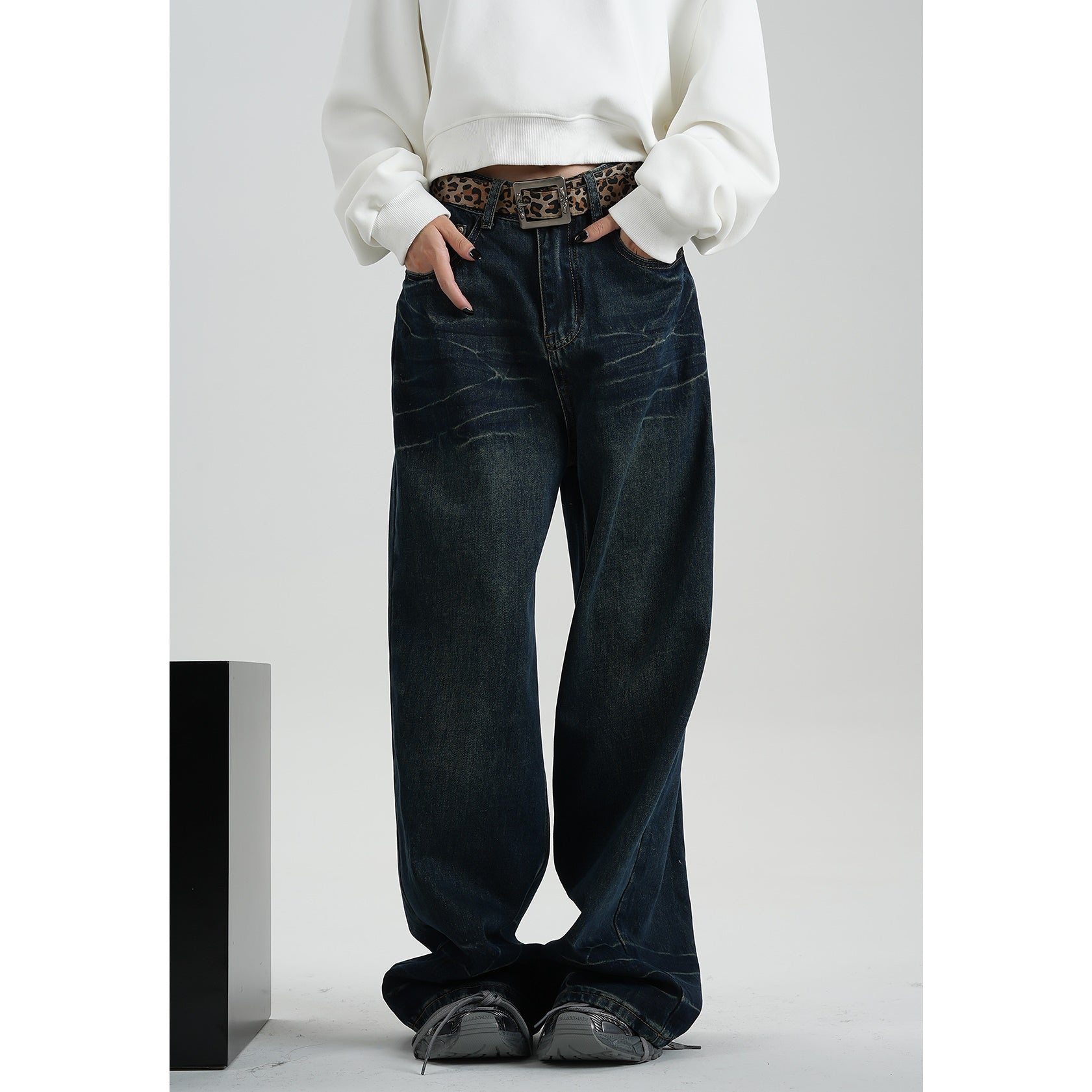 Vintage Straight Wide-leg Jeans MW9762