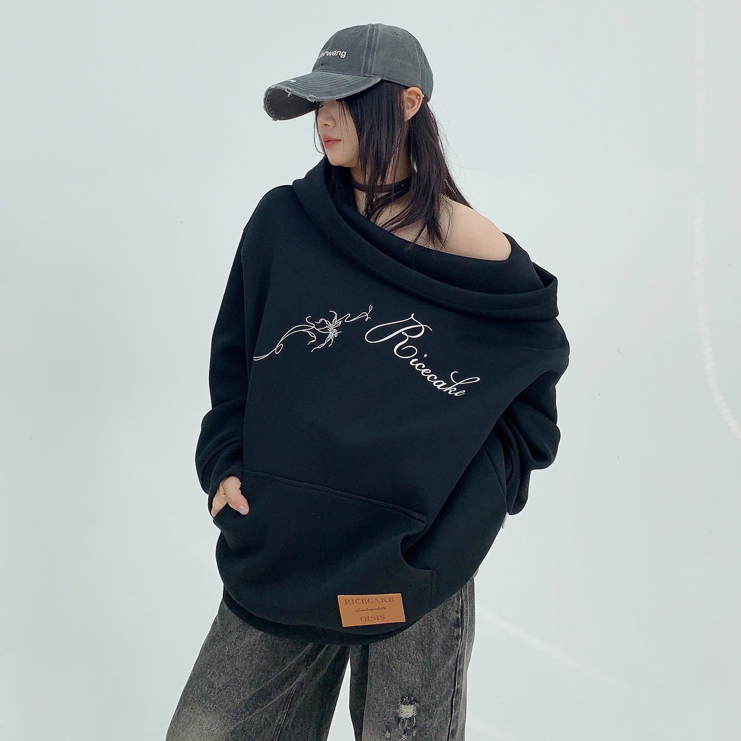 Scoop Neck Hooded Diagonal Sweat MW9845