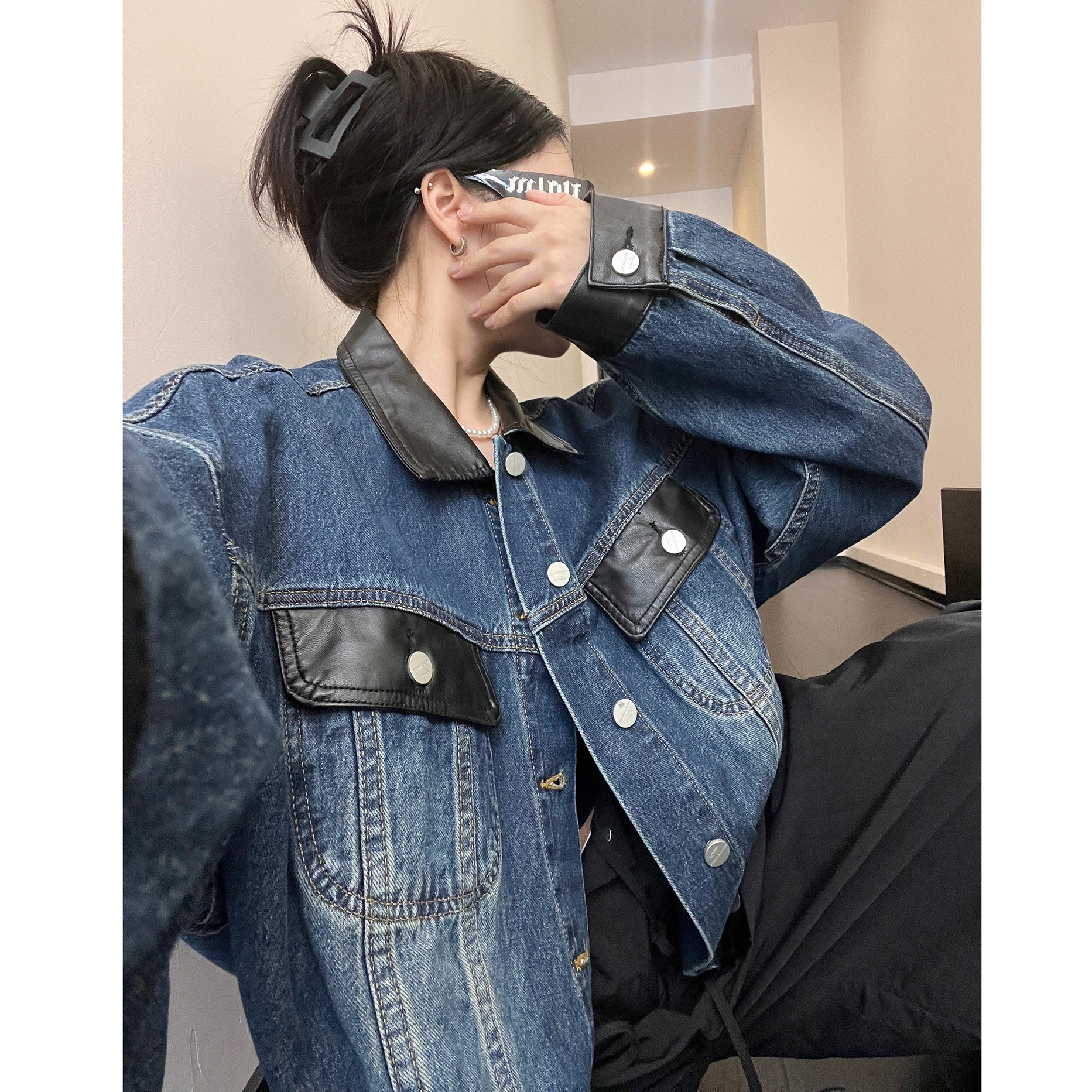 PU Leather Collar Patchwork Denim Jacket MW9301